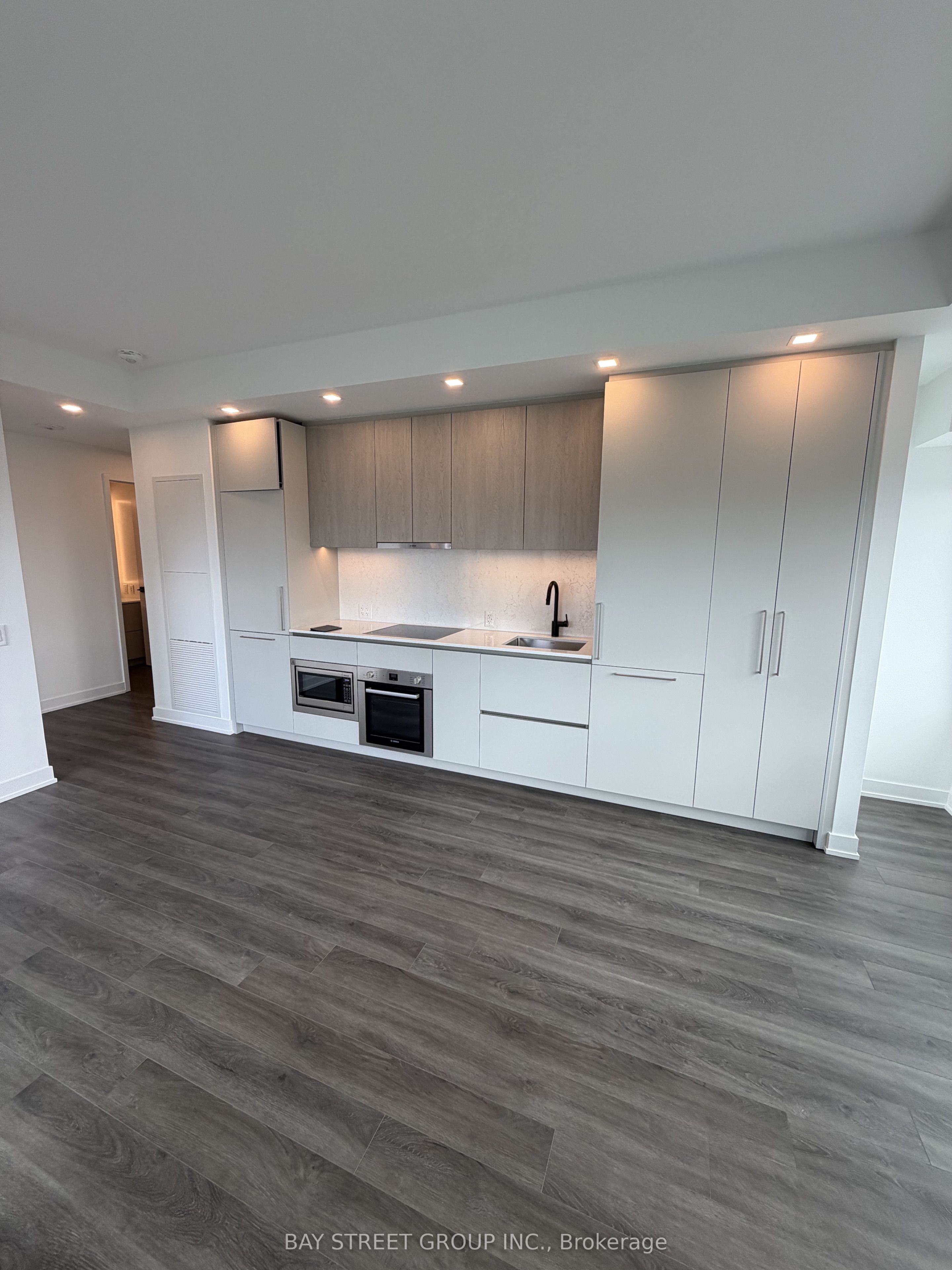 609 Sherbourne Street, Toronto, ON M4X 0A4 photo 4