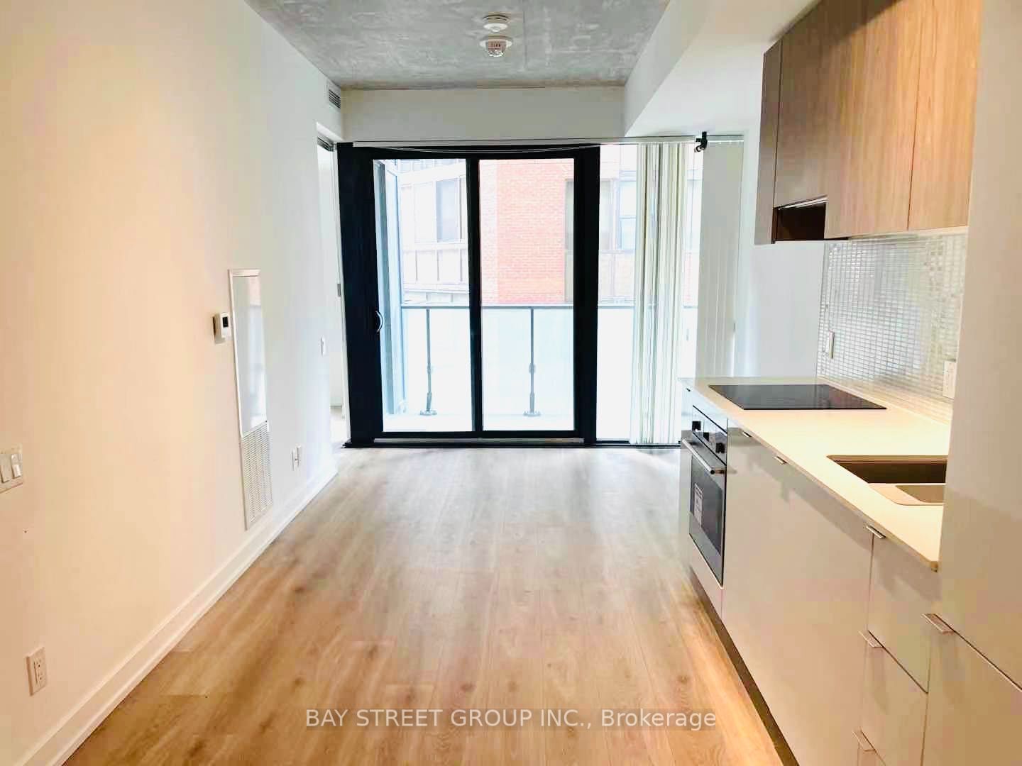 161 Roehampton Avenue 320, Toronto, ON M4P 0C8 photo 5