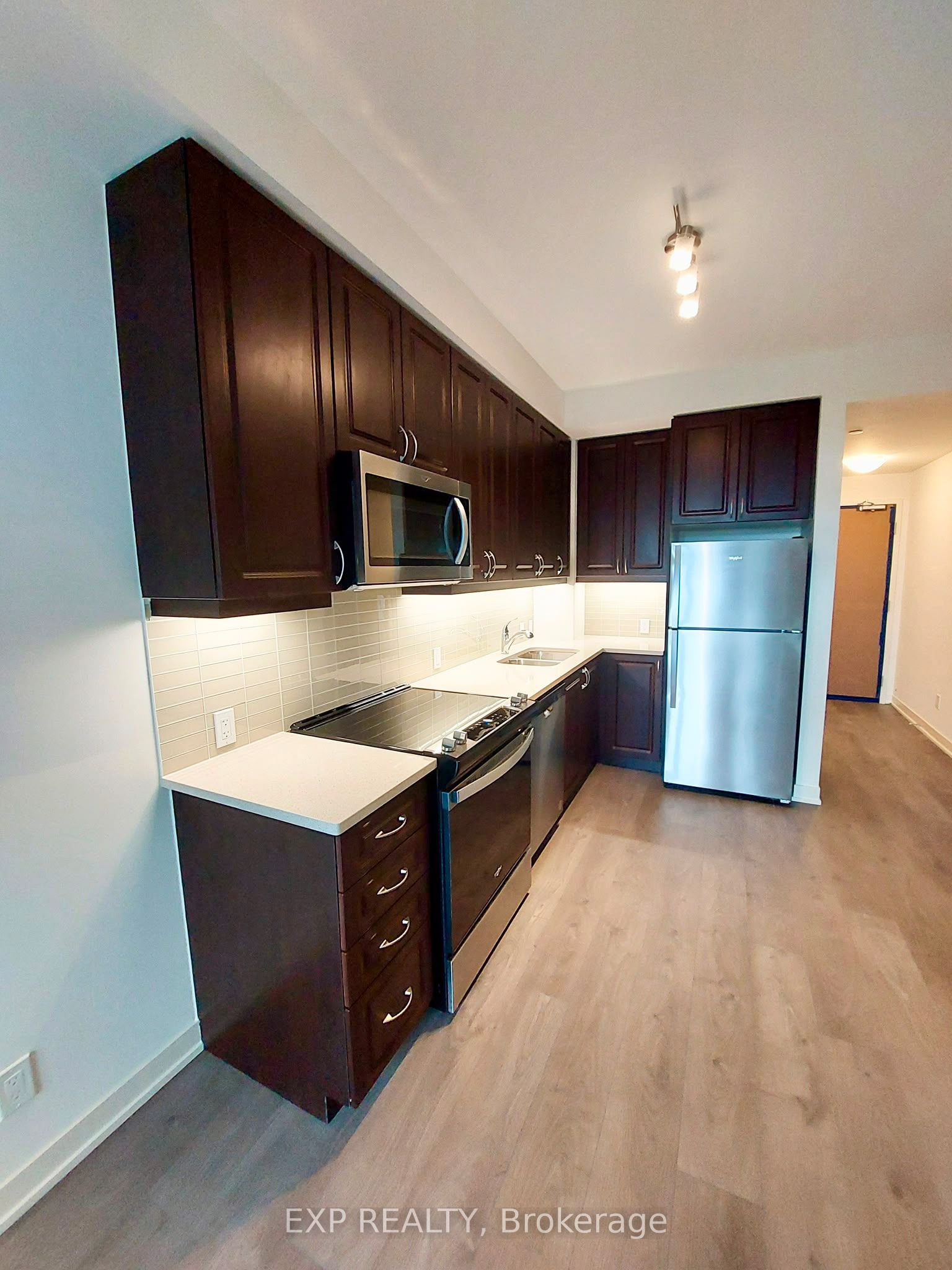 4955 Yonge Street 1001, Toronto, ON M2N 0L8 photo 3