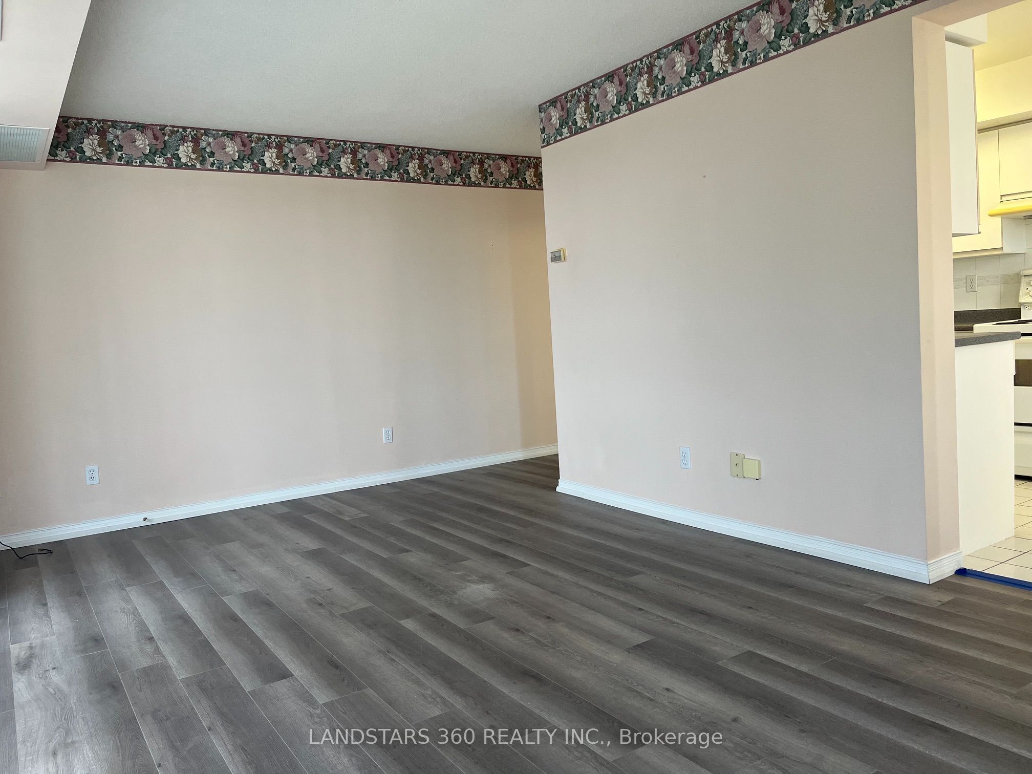 18 Hillcrest Avenue 902, Toronto, ON M2N 3N5 photo 3