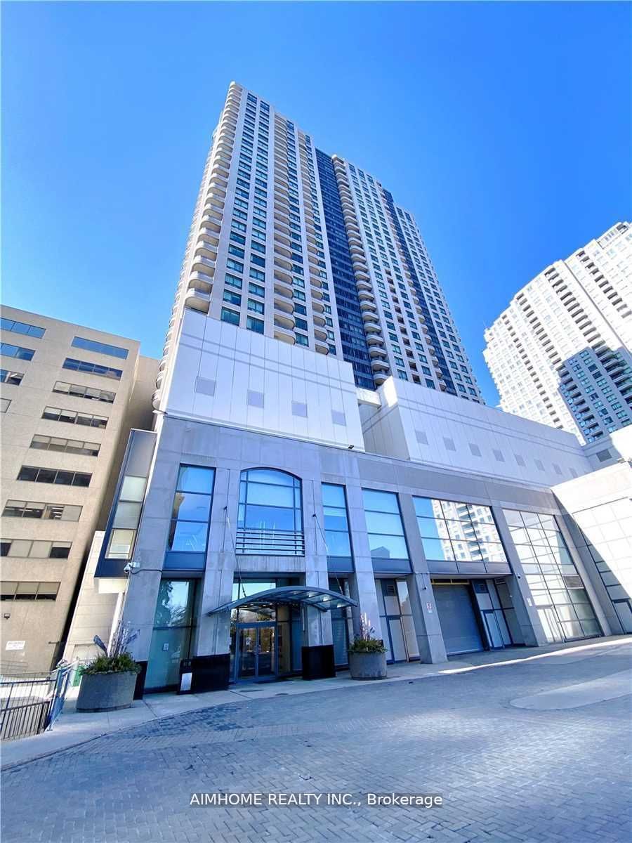 8 Hillcrest Avenue 2101, Toronto, ON M2N 6Y6