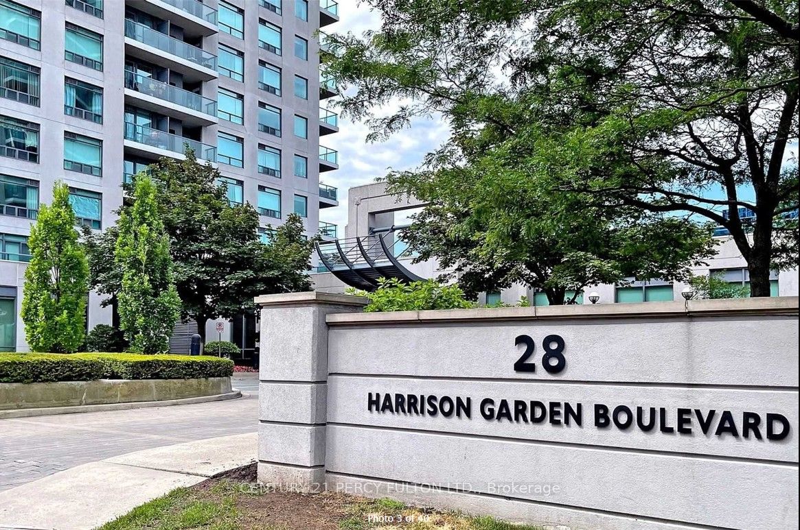 28 Harrison Garden Boulevard 709, Toronto, ON M2N 7B5