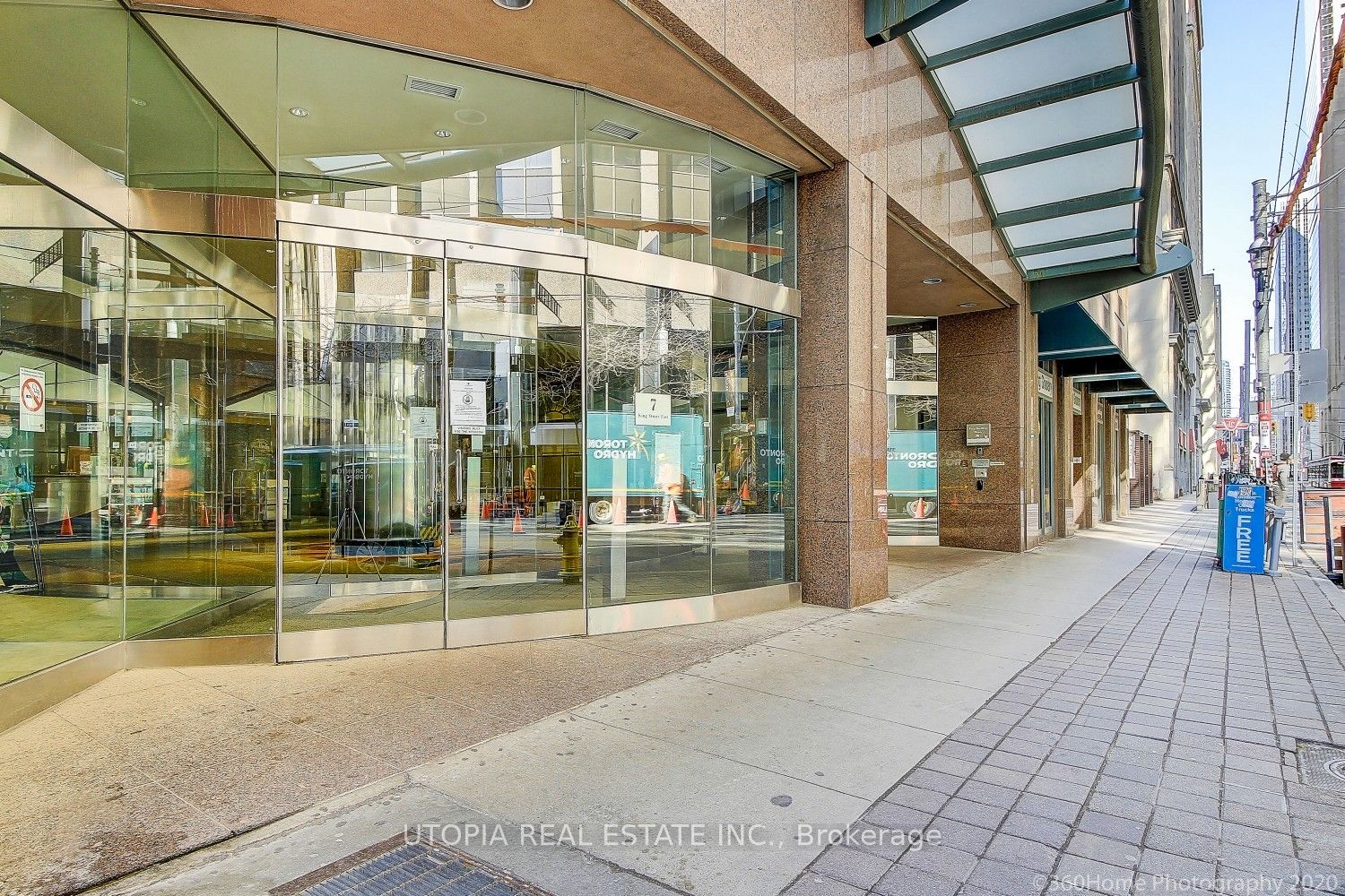 7 King Street E 1017, Toronto, ON M5C 1B2 photo 2