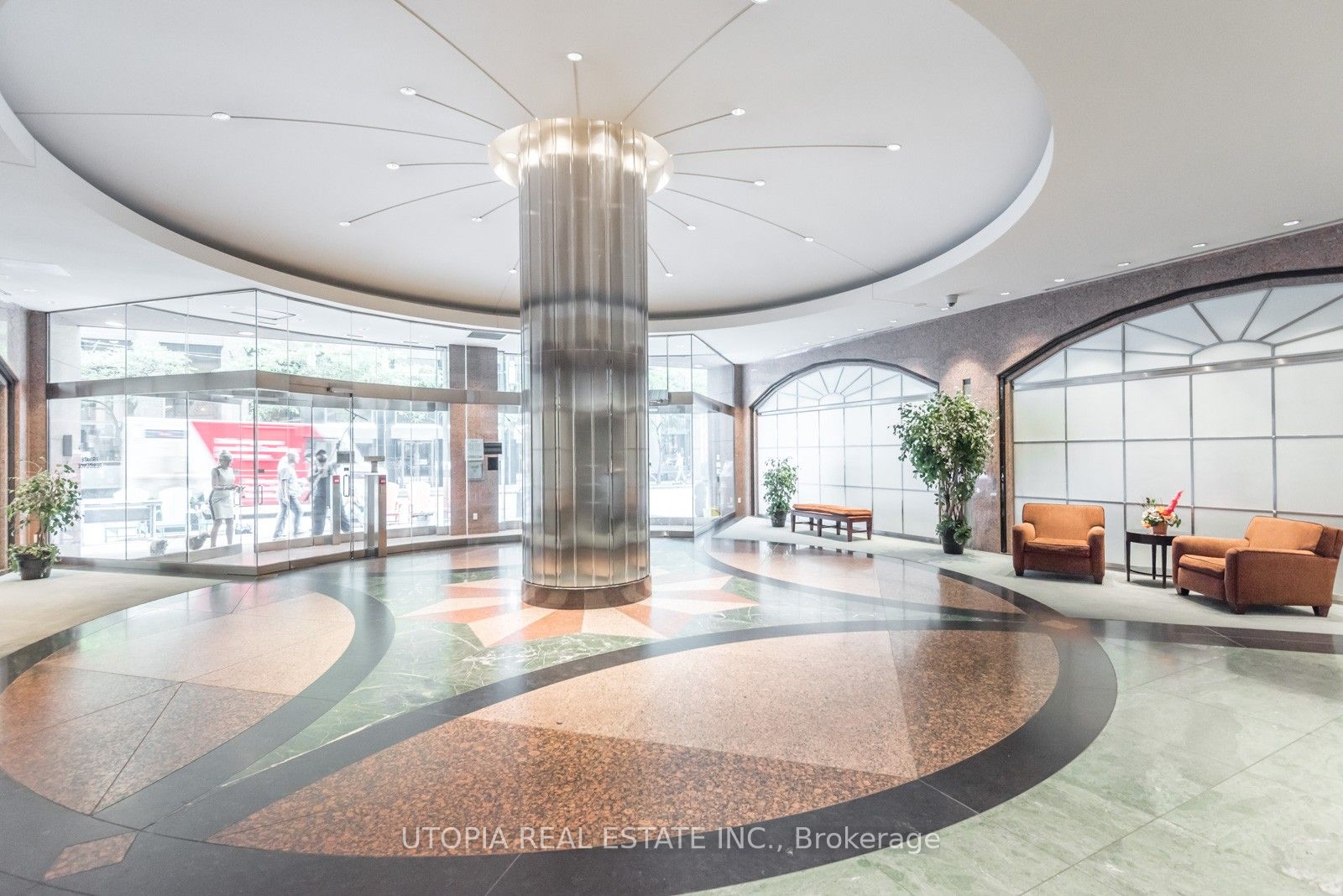 7 King Street E 1017, Toronto, ON M5C 1B2 photo 3