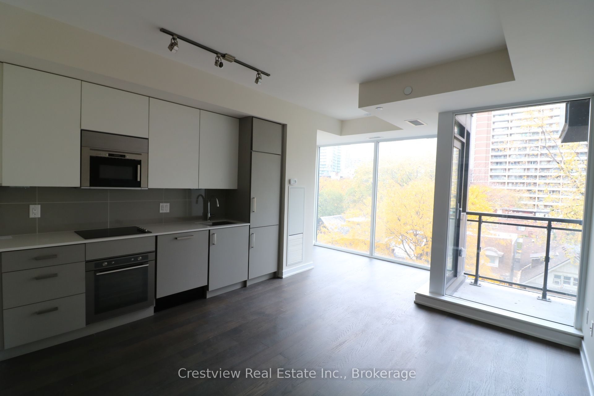17 Dundonald Street 503, Toronto, ON M4Y 0E4 photo 4