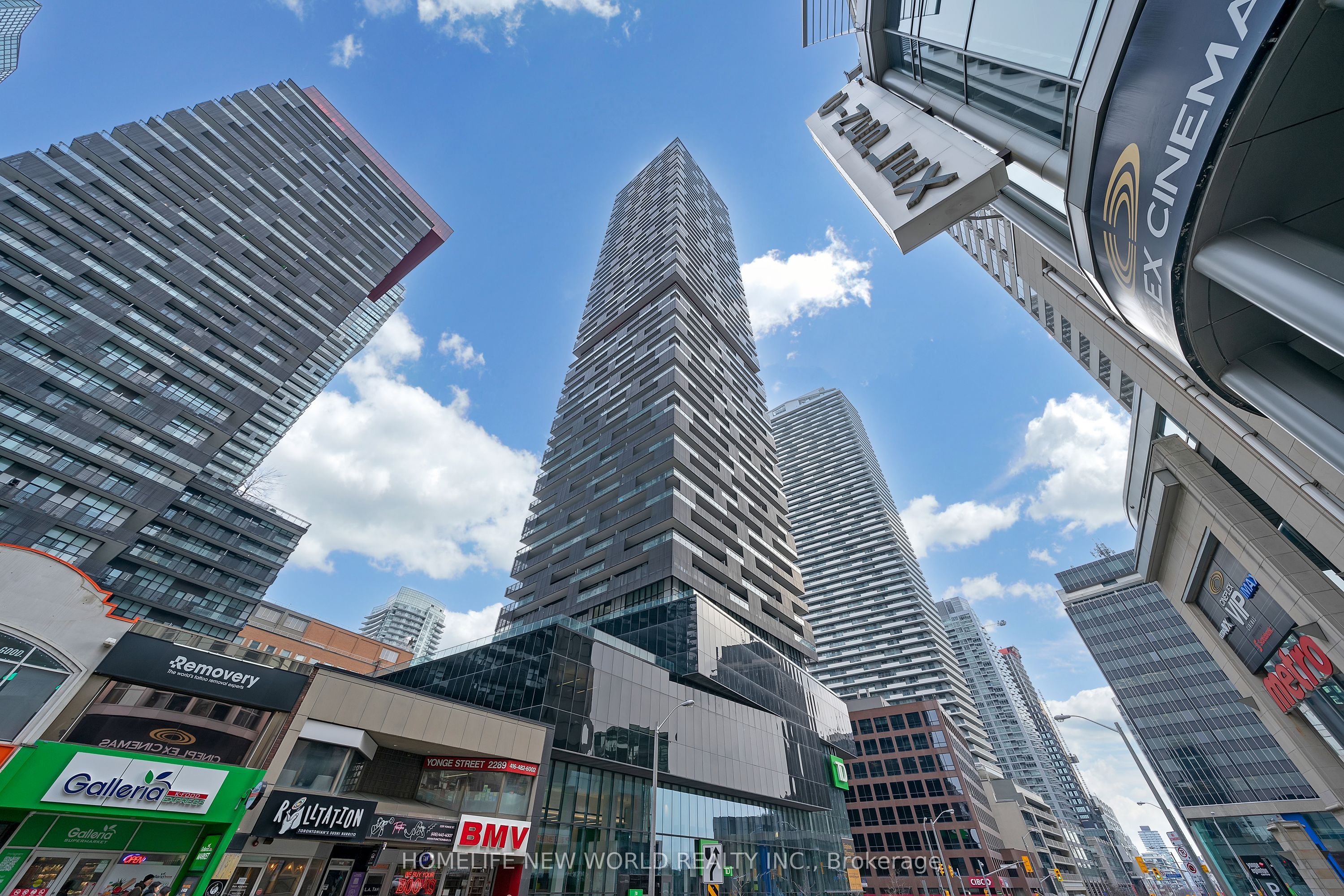 8 Eglinton Avenue E 4903, Toronto, ON M4P 1A6