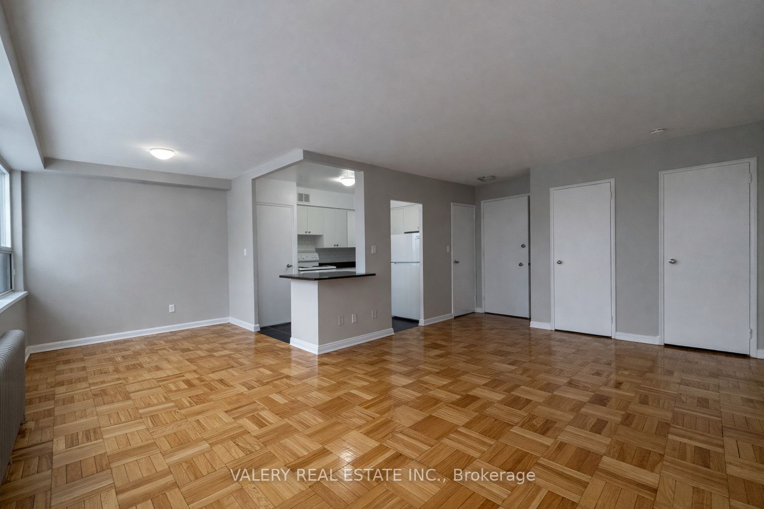 42 Thorncliffe Park Drive 501, Toronto, ON M4H 1K1 photo 4
