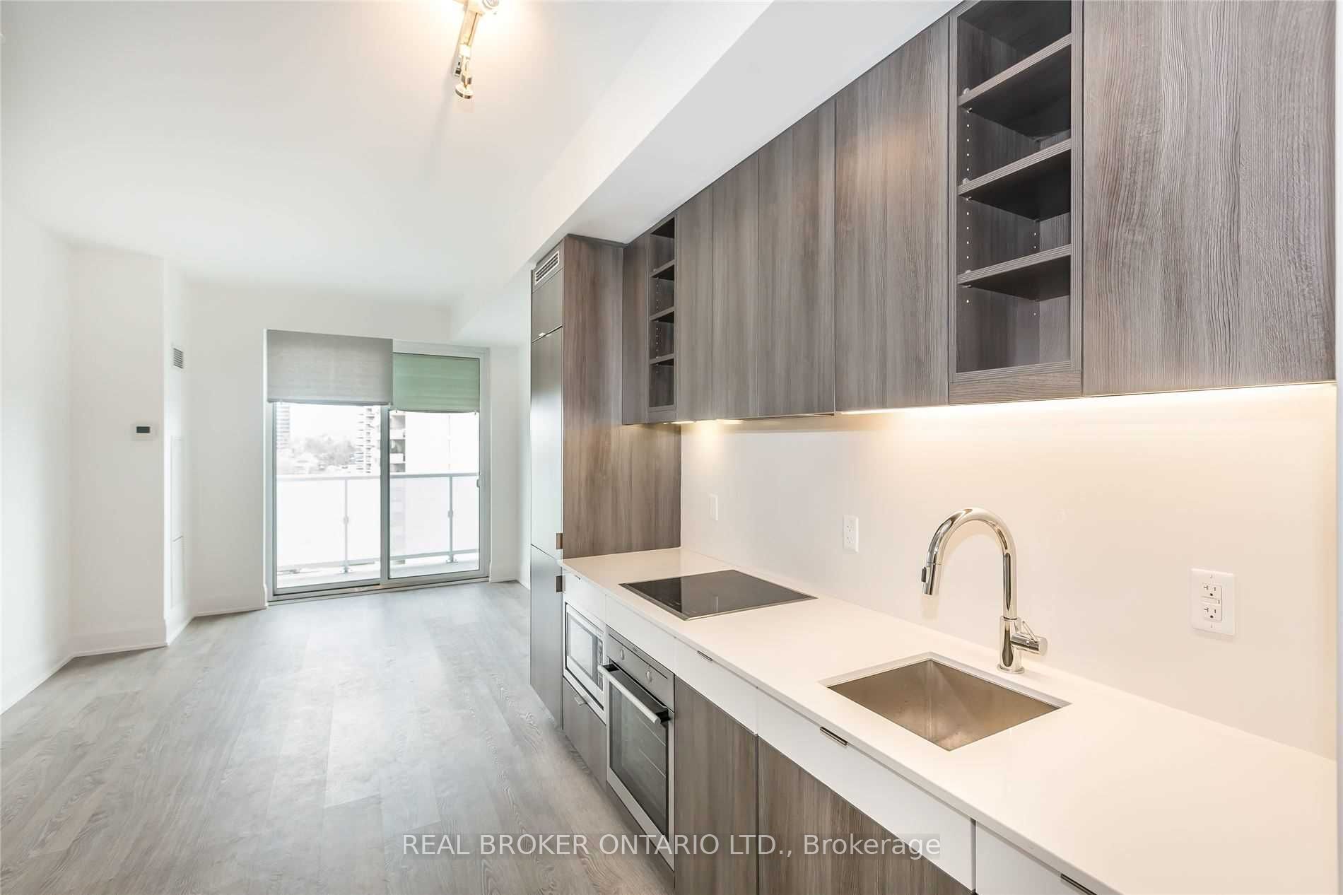 101 Erskine Avenue 813, Toronto, ON M4P 0C5 photo 3