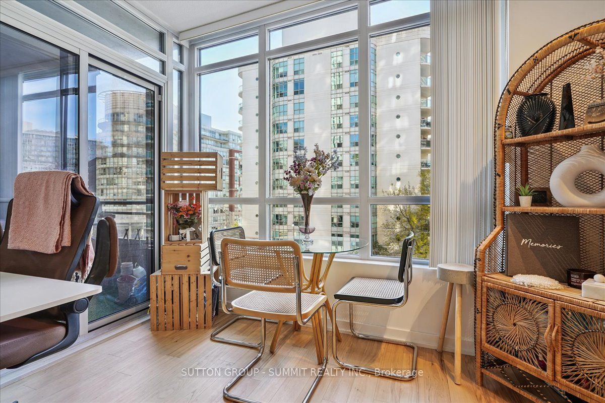 38 Dan Leckie Way 515, Toronto, ON M5V 2V6 photo 4
