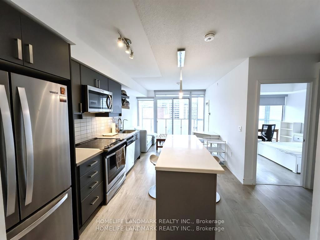 50 Wellesley Street E 1209, Toronto, ON M4Y 0C8 photo 2