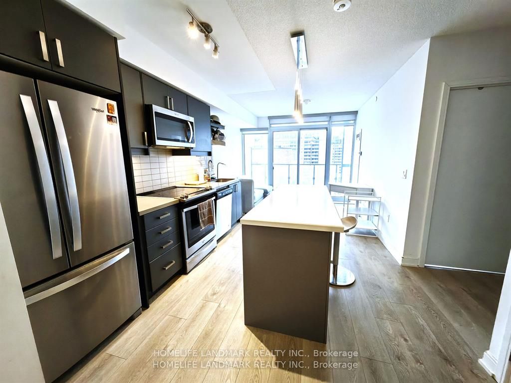 50 Wellesley Street E 1209, Toronto, ON M4Y 0C8 photo 3