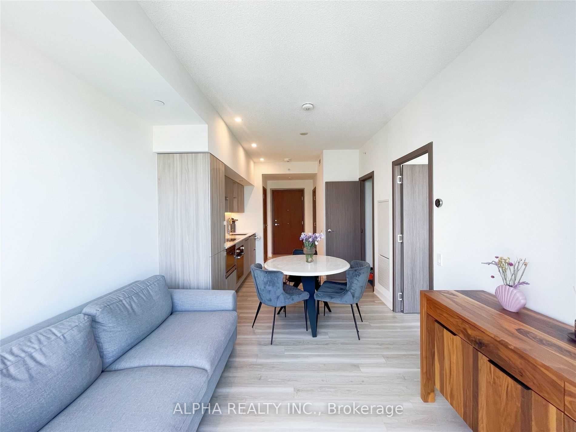 17 Bathurst Street 3107, Toronto, ON M5V 0N1 photo 4