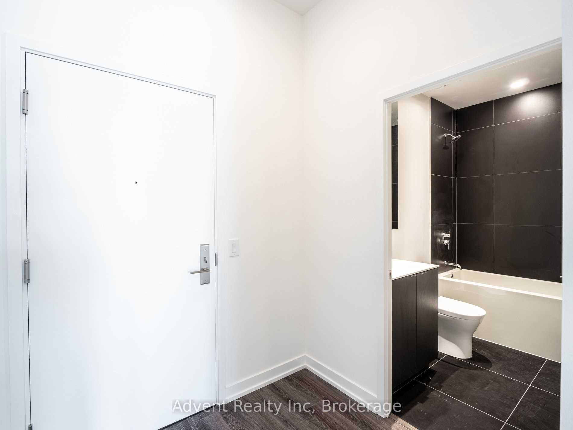 20 Edward Street 2720, Toronto, ON M5G 1C9 photo 3
