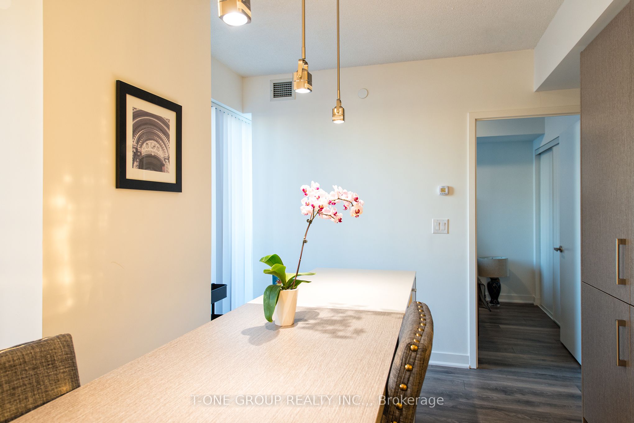 88 Harbour Street 2610, Toronto, ON M5J 1B7 photo 5