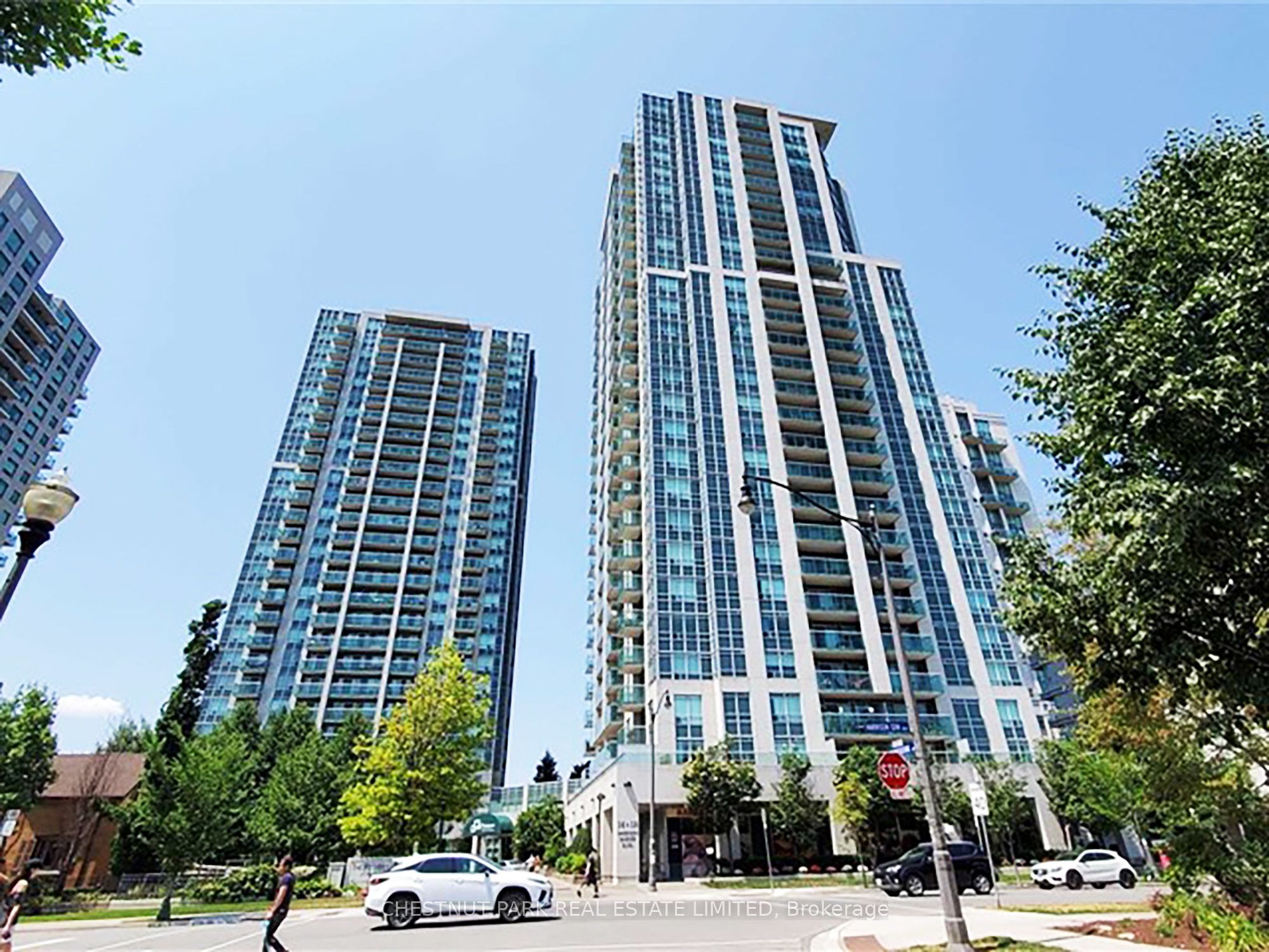 18 Harrison Garden Boulevard 2504, Toronto, ON M2N 2J7