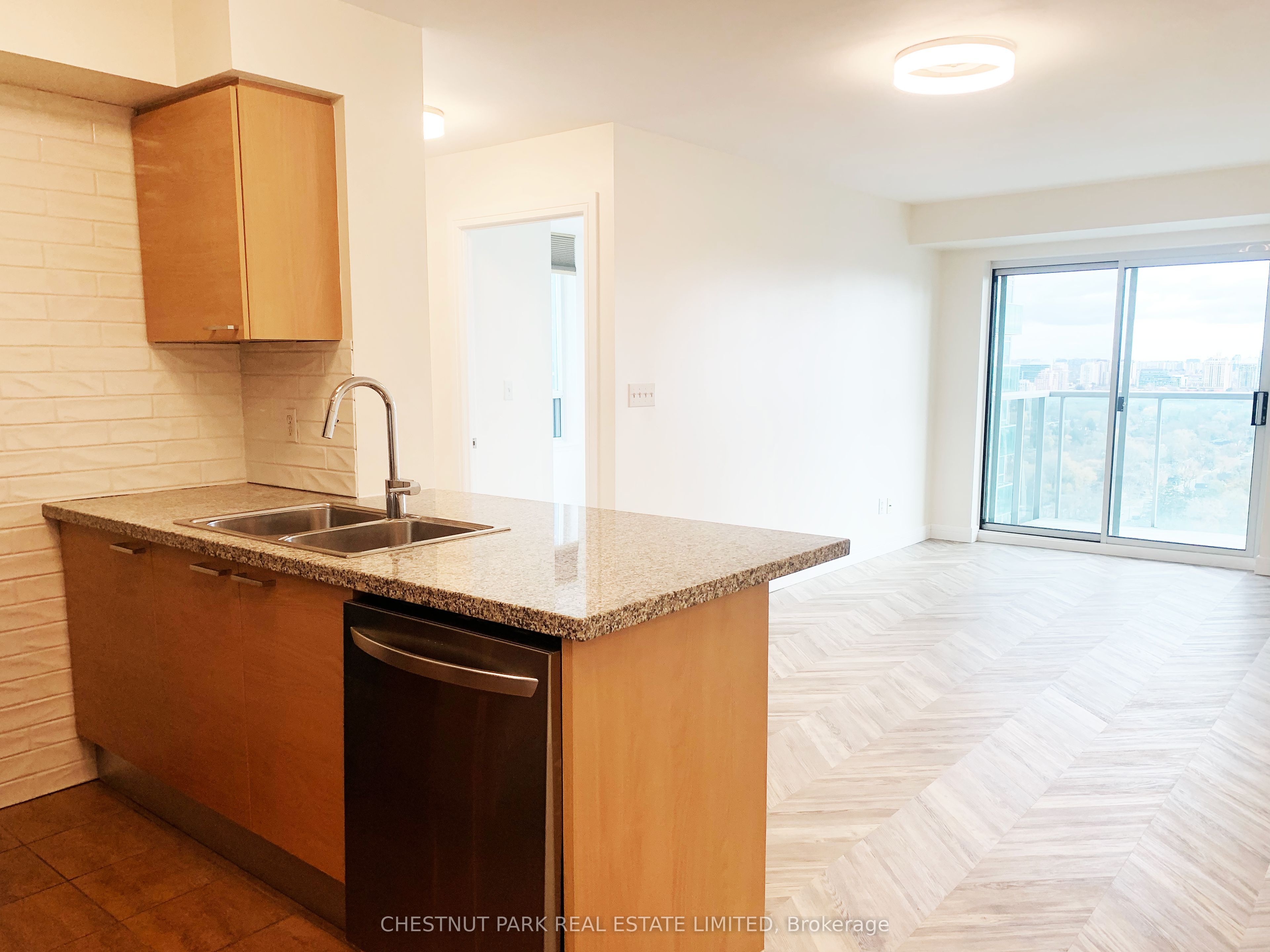 18 Harrison Garden Boulevard 2504, Toronto, ON M2N 2J7 photo 2