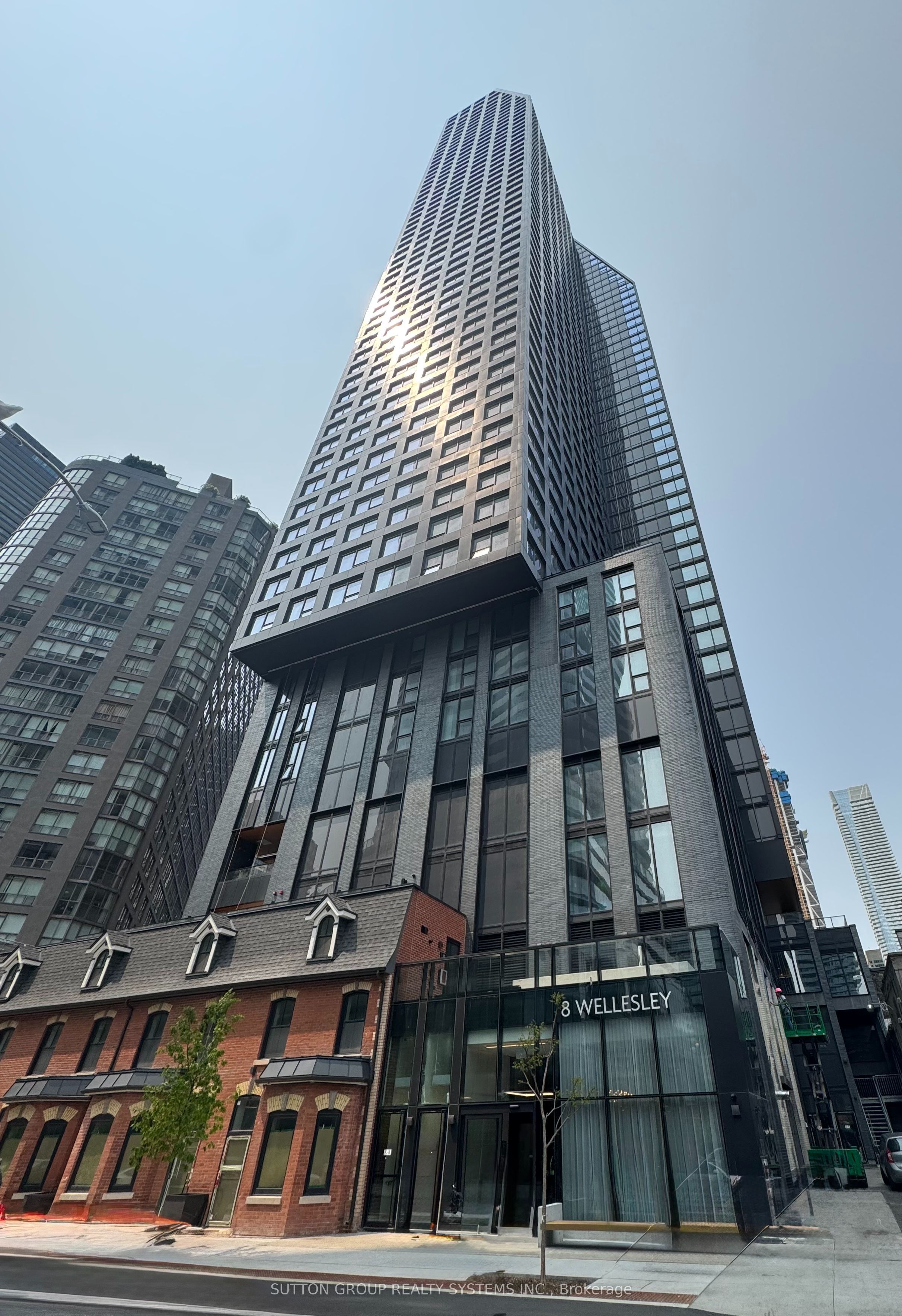 8 Wellesley Street W 4712, Toronto, ON M4Y 0J5