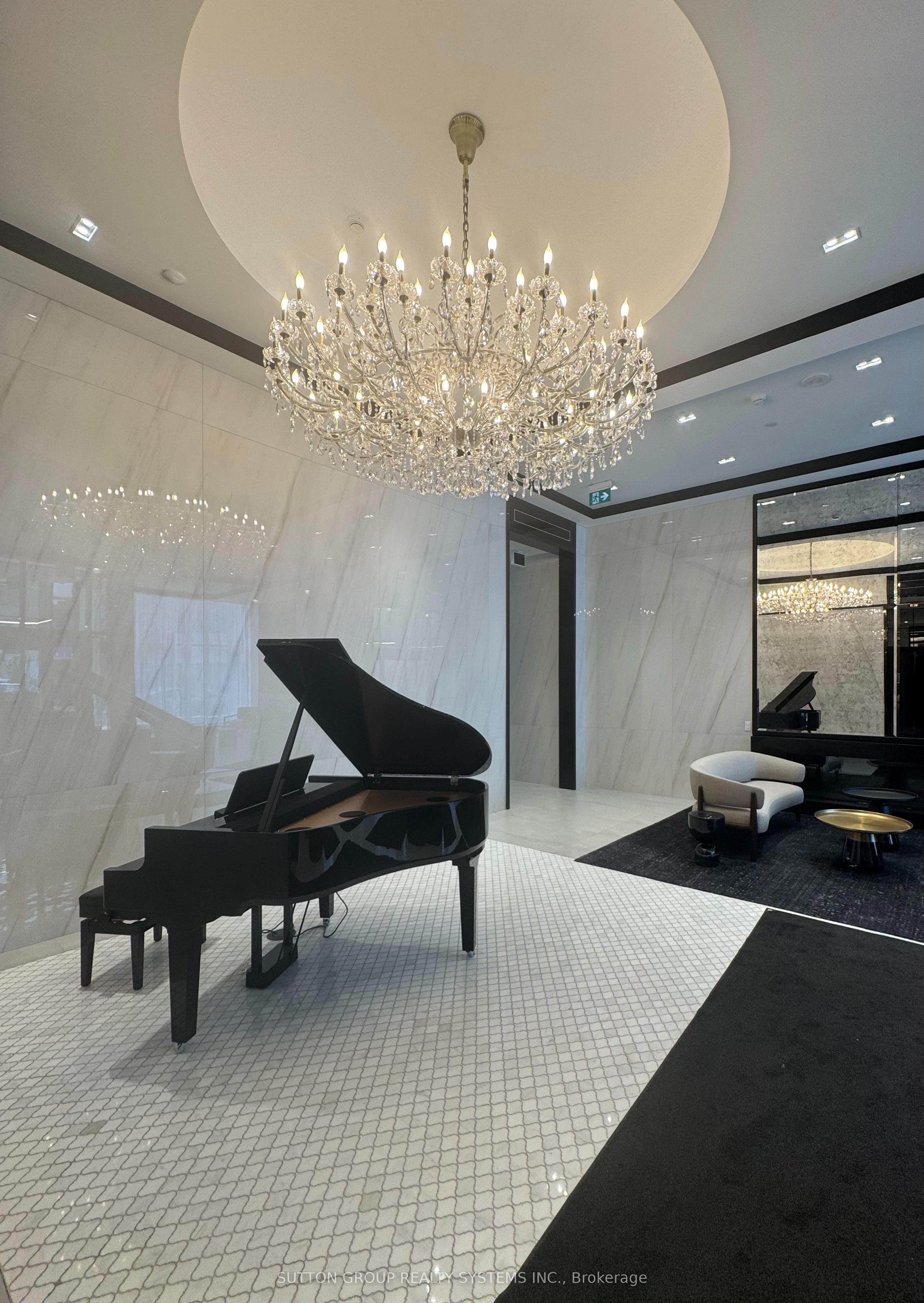8 Wellesley Street W 4712, Toronto, ON M4Y 0J5 photo 3