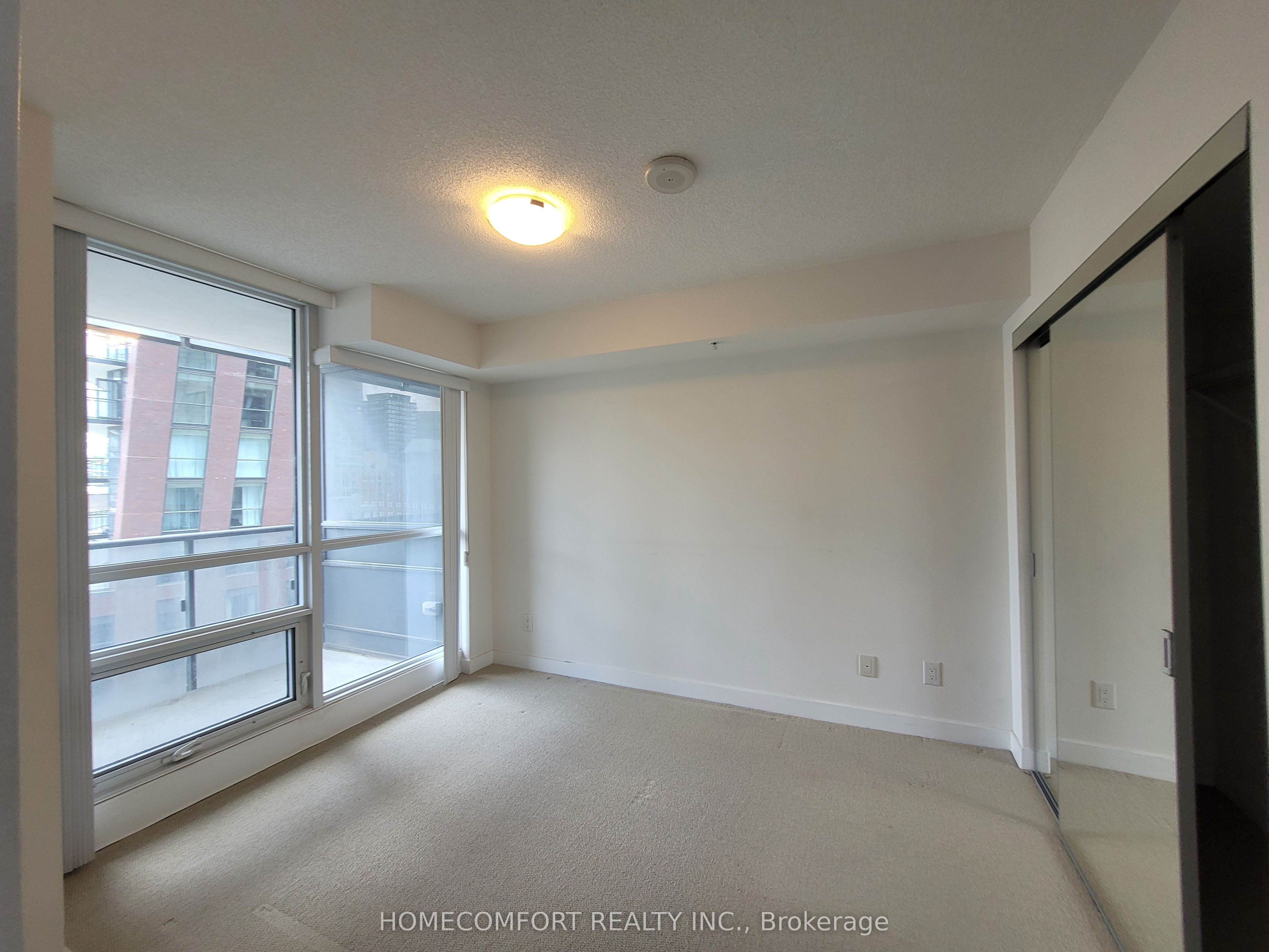 295 Adelaide Street W 905, Toronto, ON M5V 1P7 photo 5