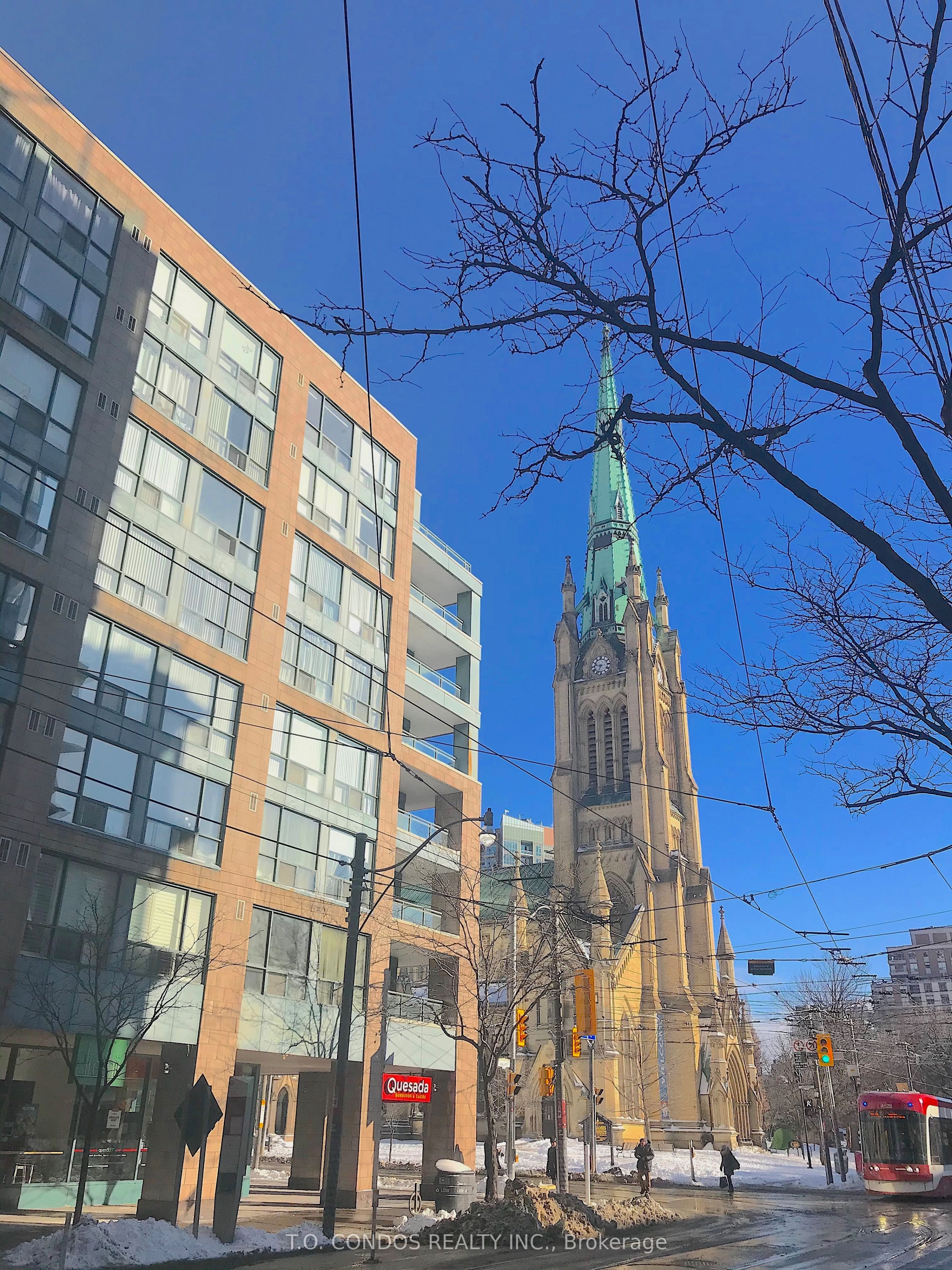92 King Street E 1402, Toronto, ON M5C 2V8 photo 2