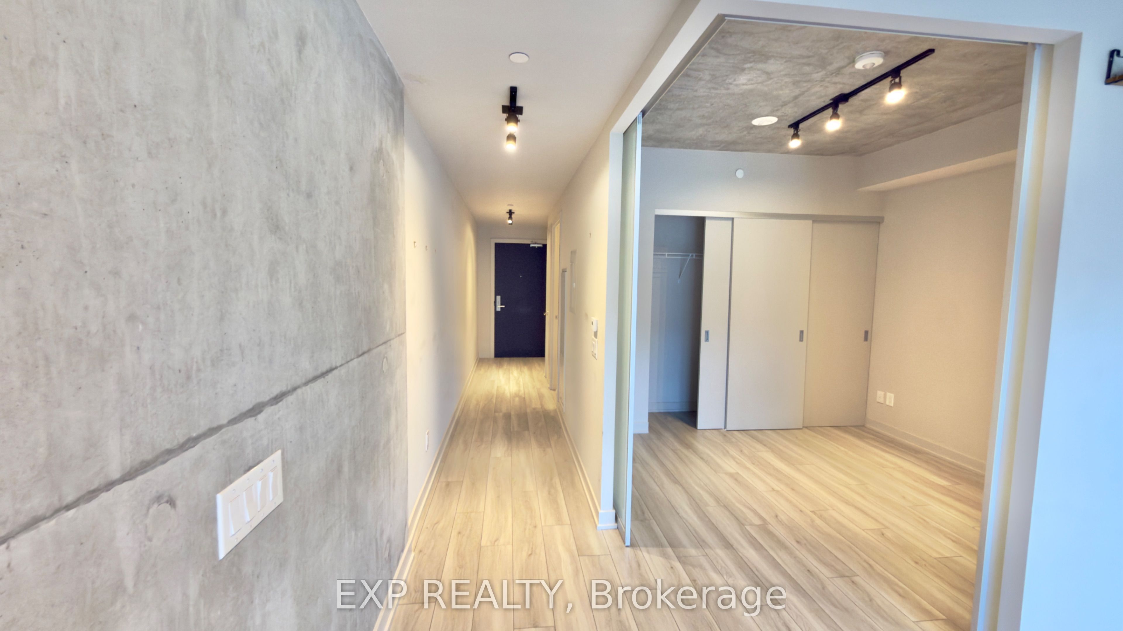 458 Richmond Street W 401, Toronto, ON M5V 0S9 photo 3