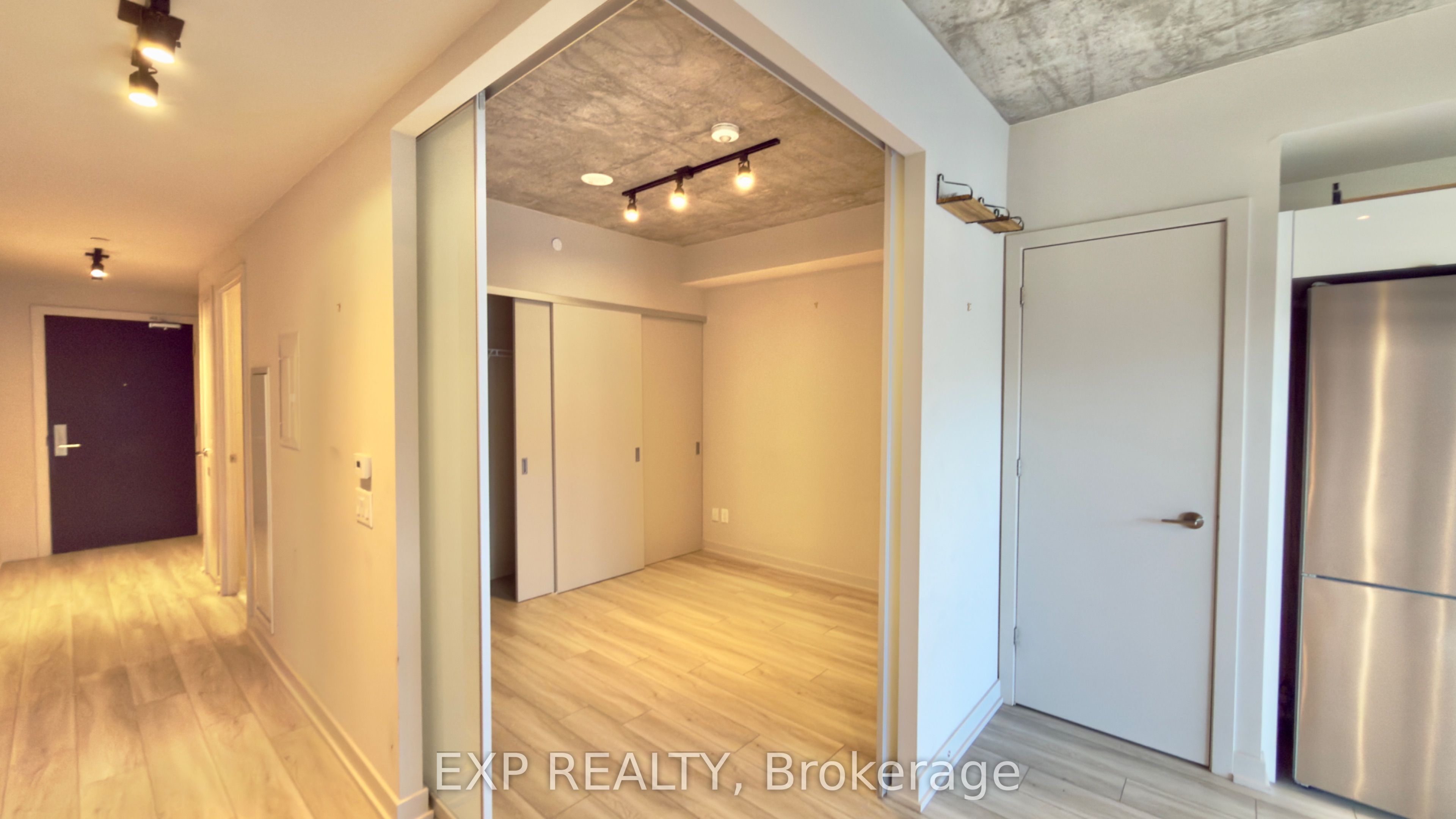 458 Richmond Street W 401, Toronto, ON M5V 0S9 photo 5