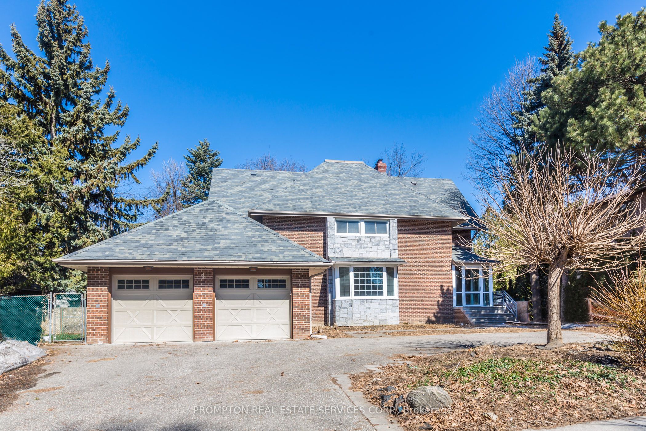 4 Sagewood Drive, Toronto, ON M3B 1T4