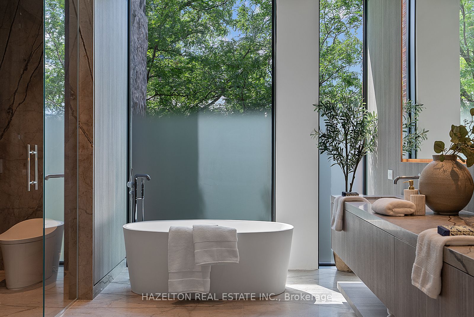 7 Dale Avenue 302, Toronto, ON M4W 1K2 photo 3