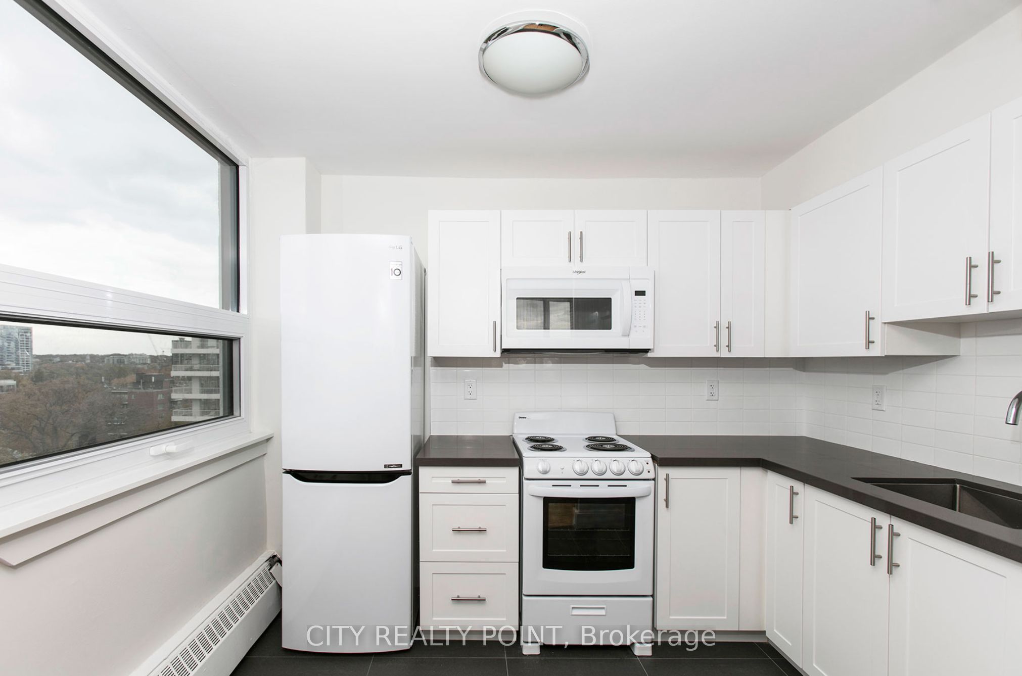 485 Huron Street 204, Toronto, ON M5R 2R5 photo 4