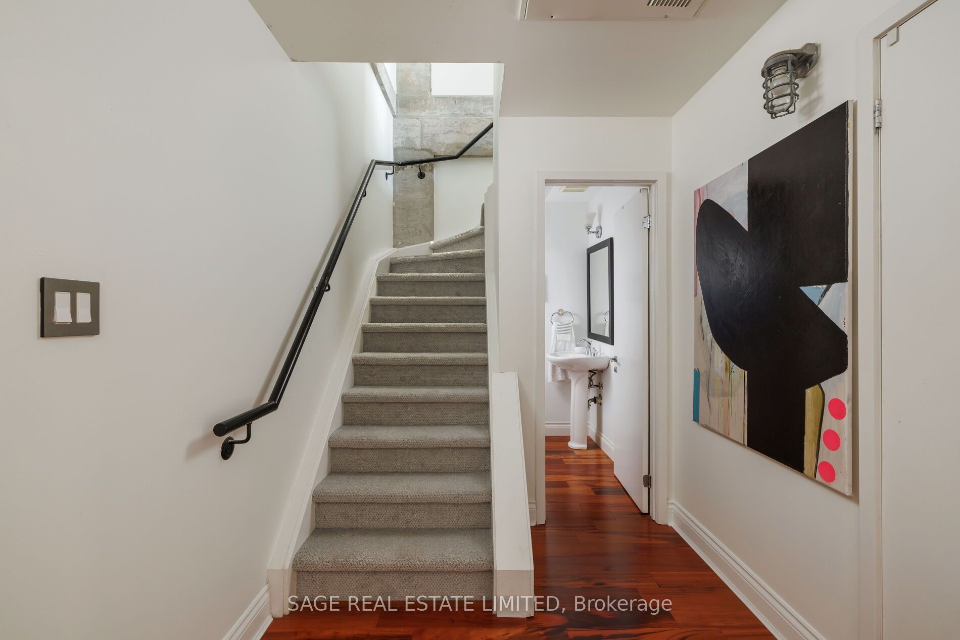 261 King Street E 402, Toronto, ON M5A 4T6 photo 5