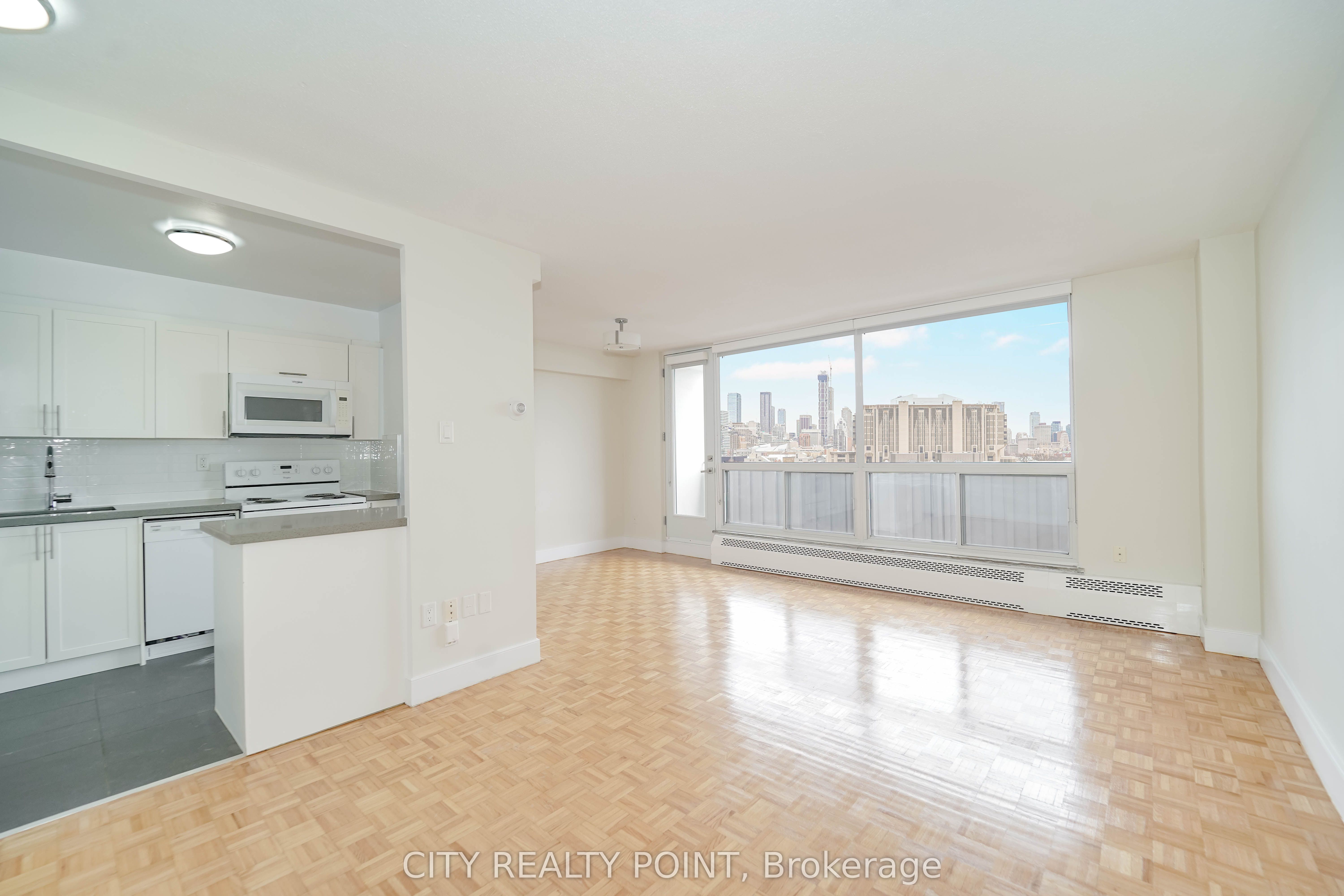 666 Spadina Avenue 610, Toronto, ON M5S 2H8 photo 4