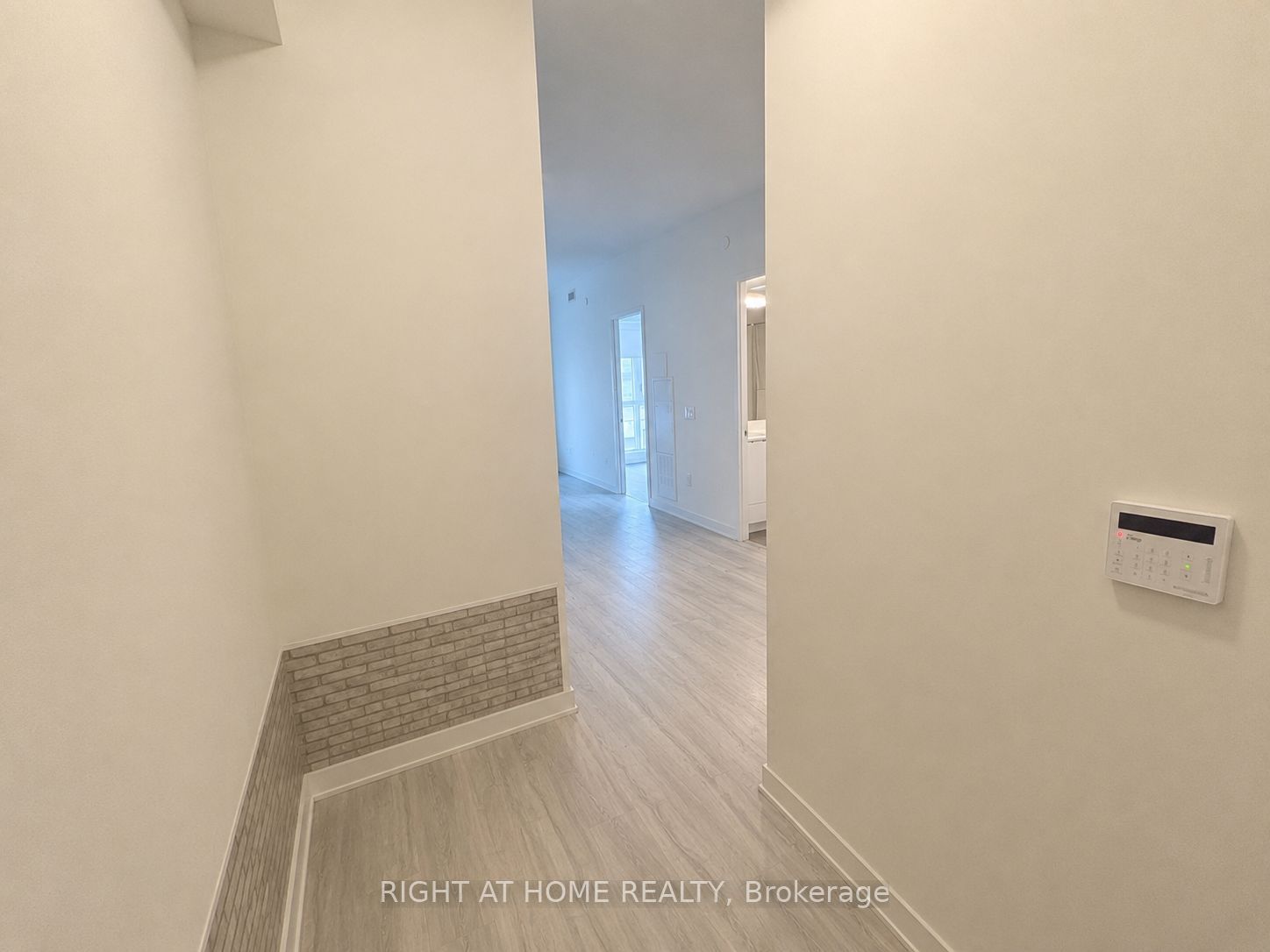 100 Dalhousie Street 611, Toronto, ON M5B 0C7 photo 4