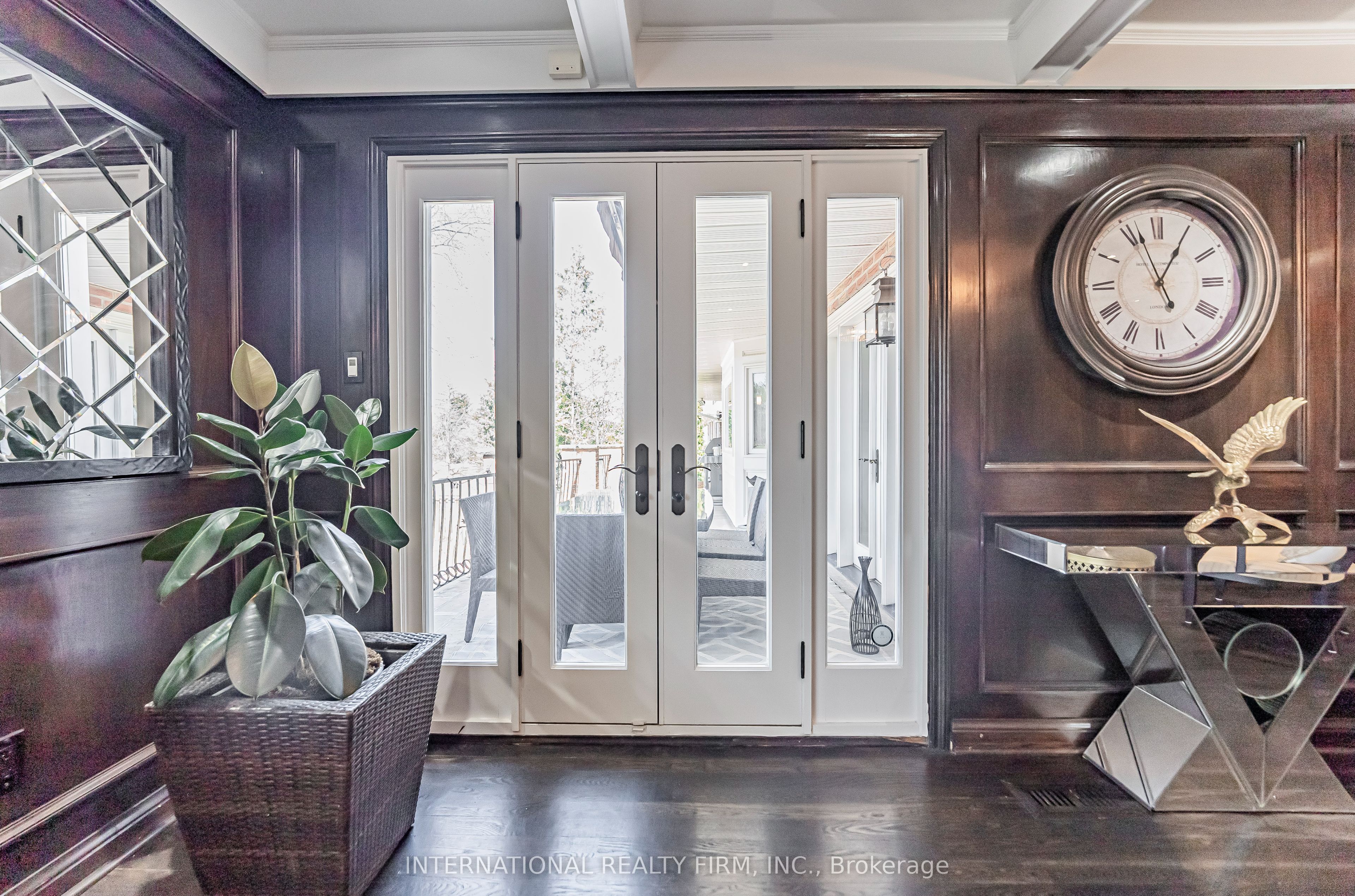 6 Penwood Crescent, Toronto, ON M3B 2B9 photo 4