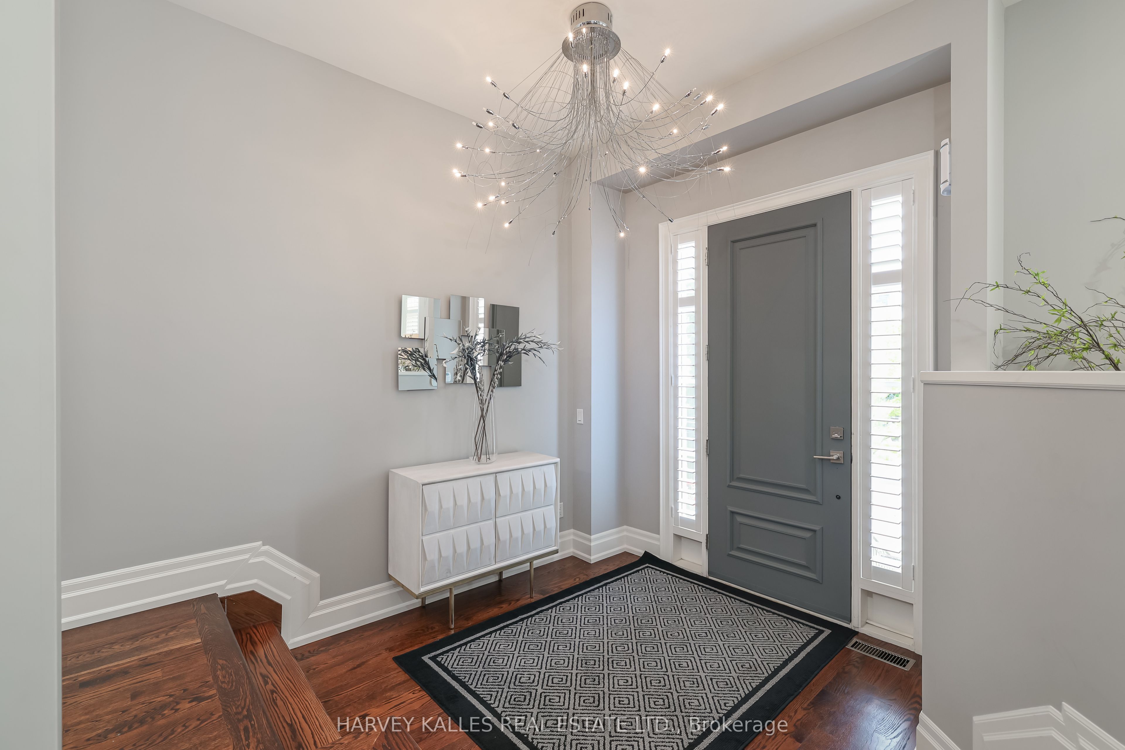 44 Churchill Avenue, Toronto, ON M2N 1Y7 photo 3