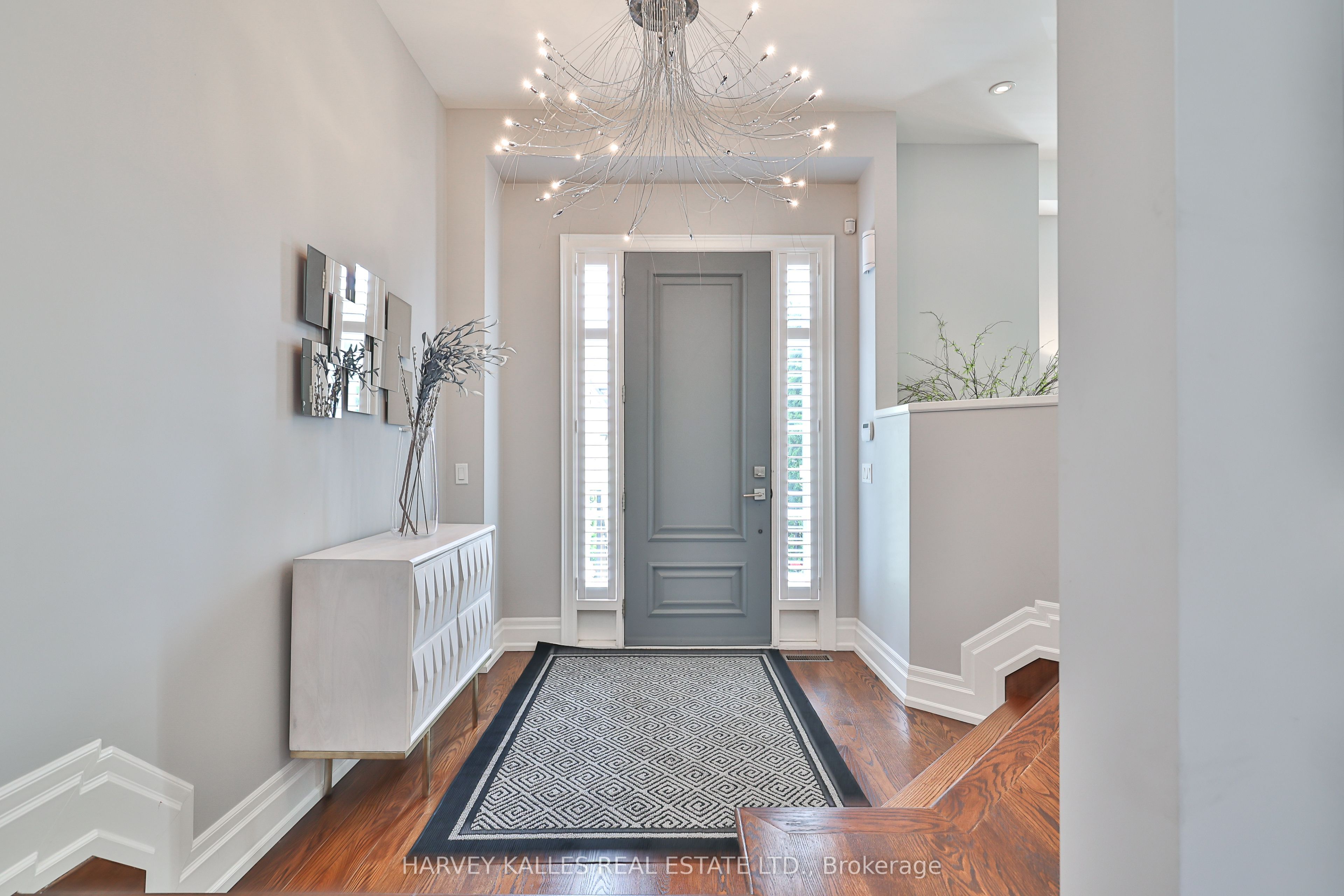 44 Churchill Avenue, Toronto, ON M2N 1Y7 photo 4