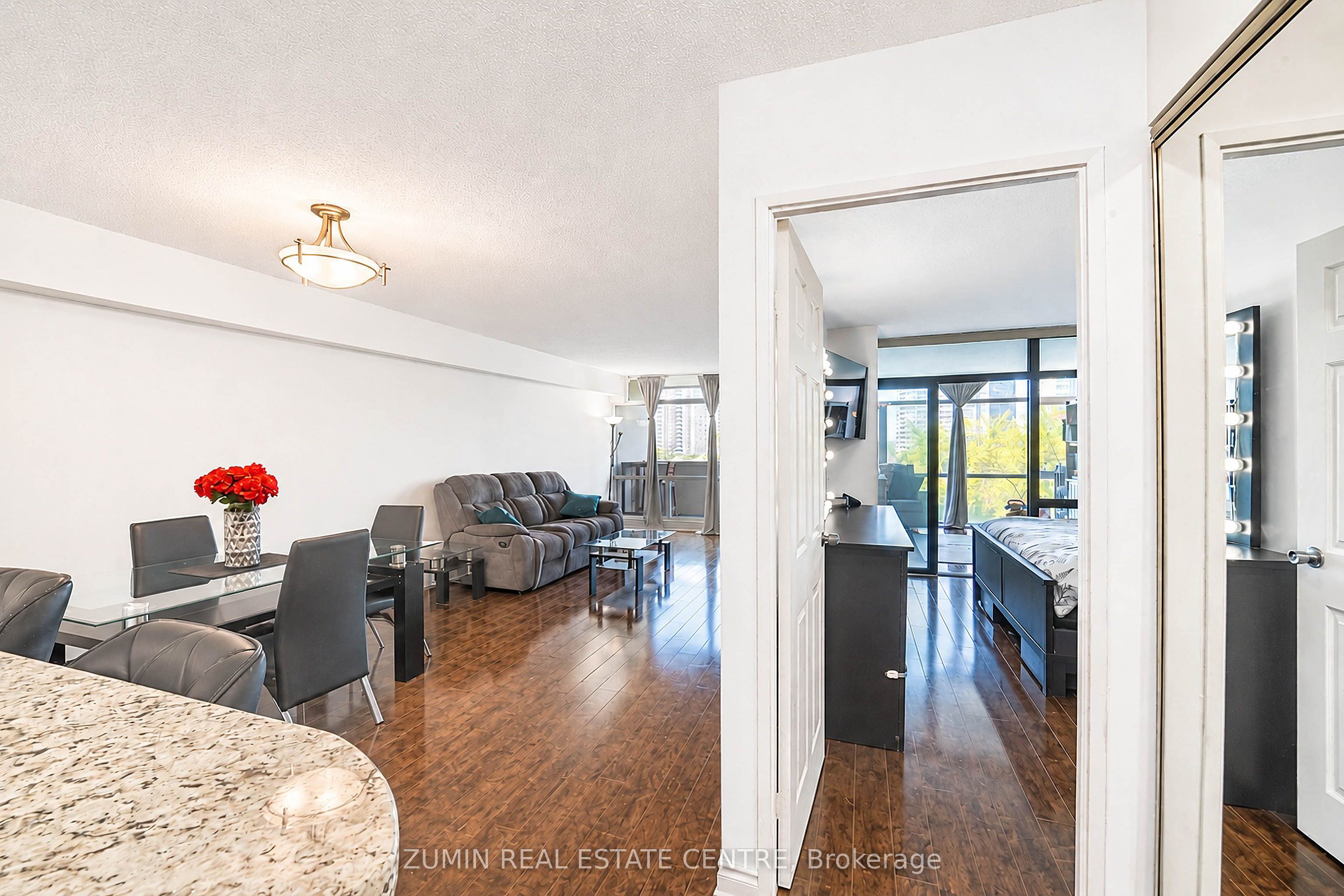 1555 E Finch Avenue E 602, Toronto, ON M2J 4X9 photo 5
