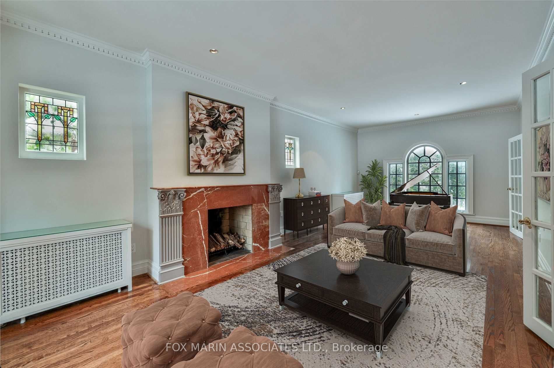 54 Heathdale Road, Toronto, ON M6C 1M8 photo 4