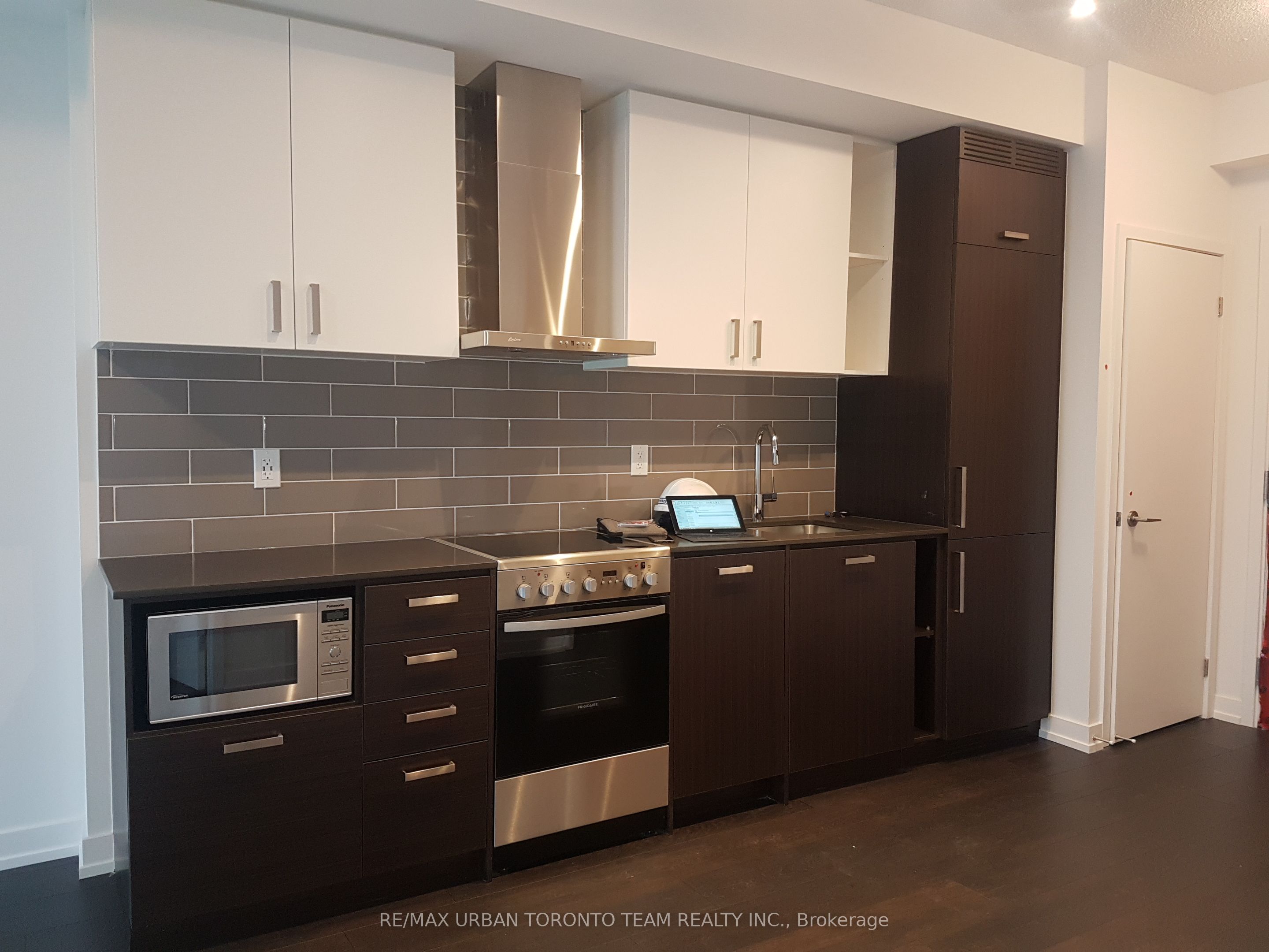 125 Redpath Avenue 906, Toronto, ON M4S 2J9 photo 5