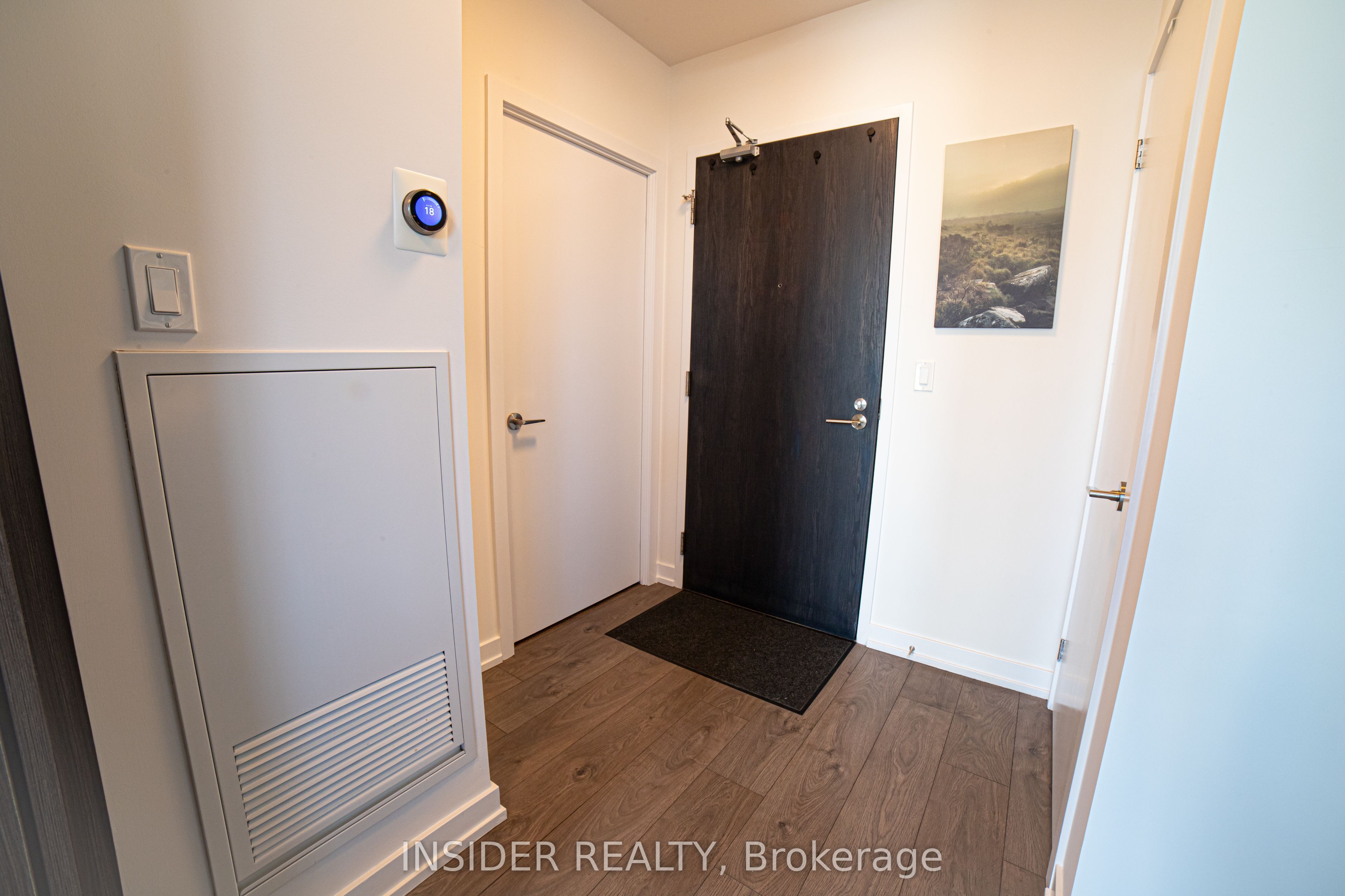 297 College Street 706, Toronto, ON M5T 0C2 photo 2