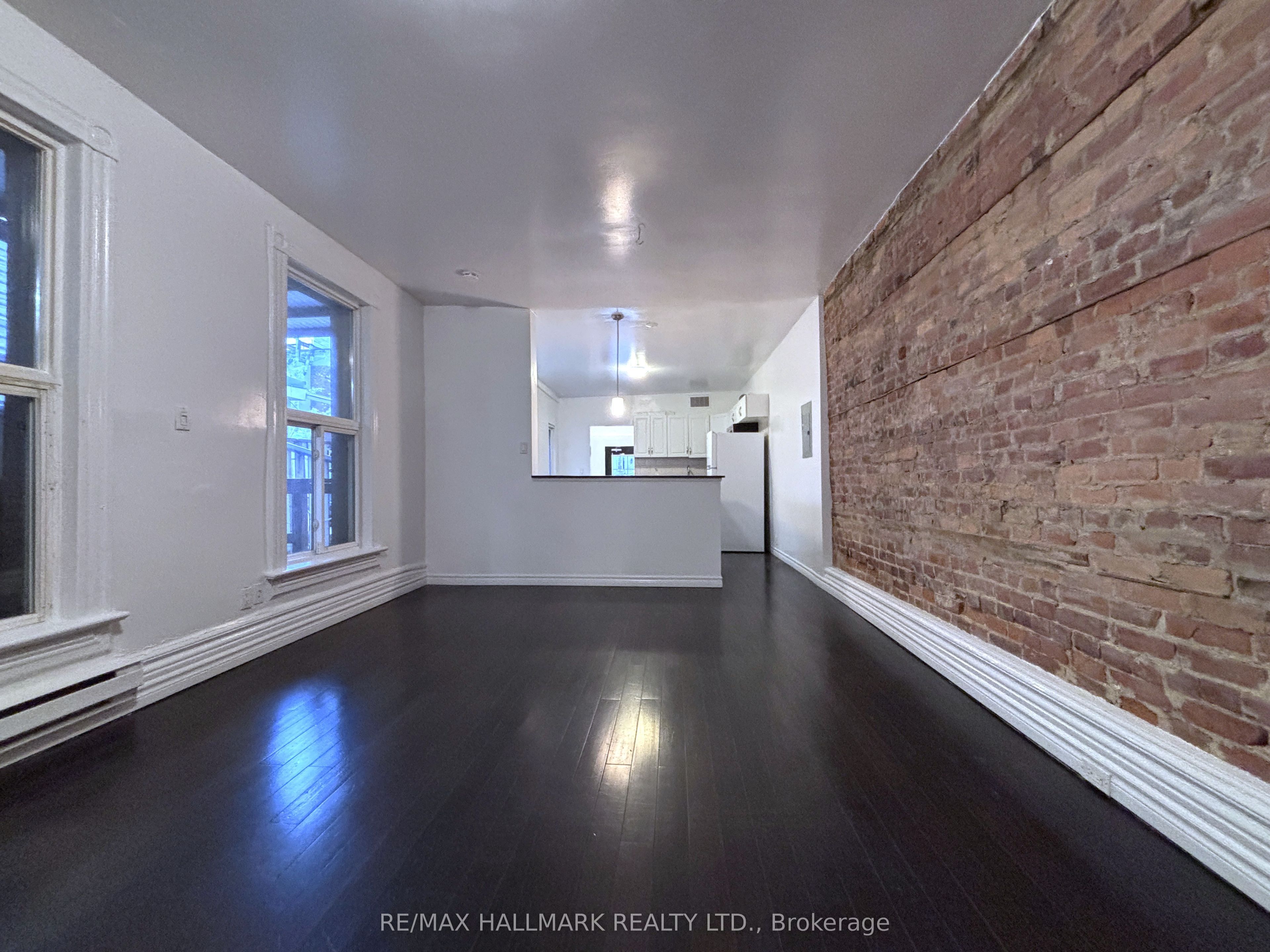 122 Baldwin Street 2, Toronto, ON M5T 1L6 photo 2