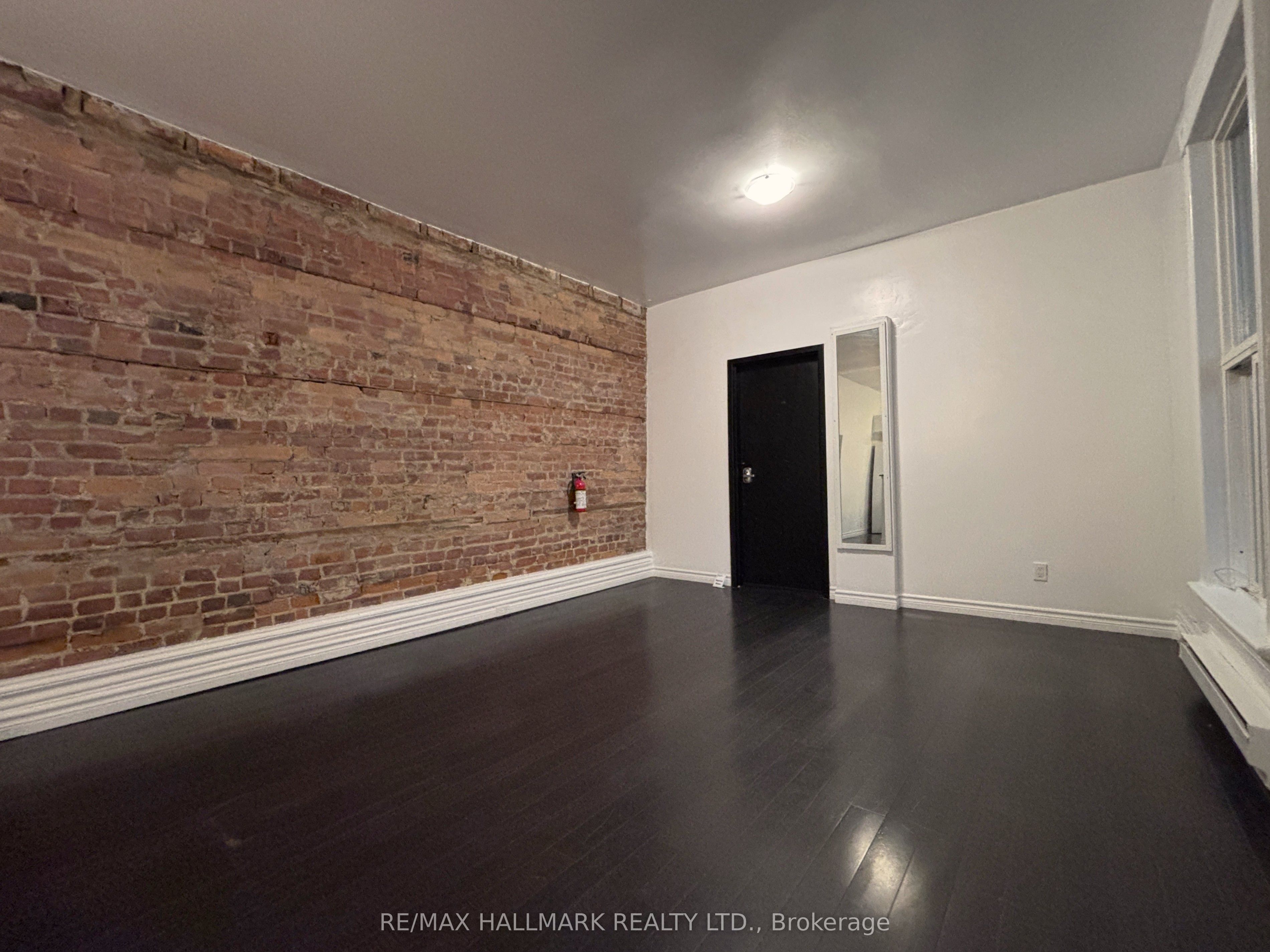 122 Baldwin Street 2, Toronto, ON M5T 1L6 photo 3