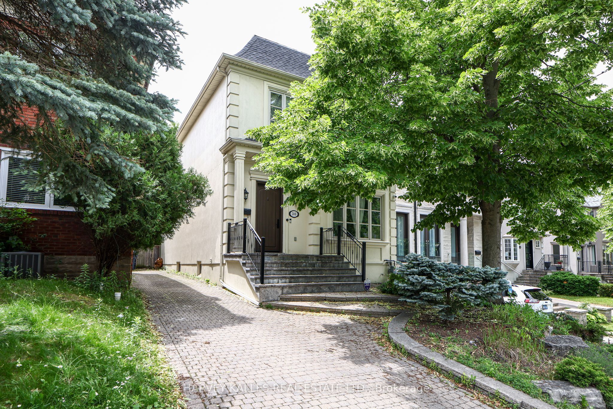 30 Walder Avenue, Toronto, ON M4P 2R6