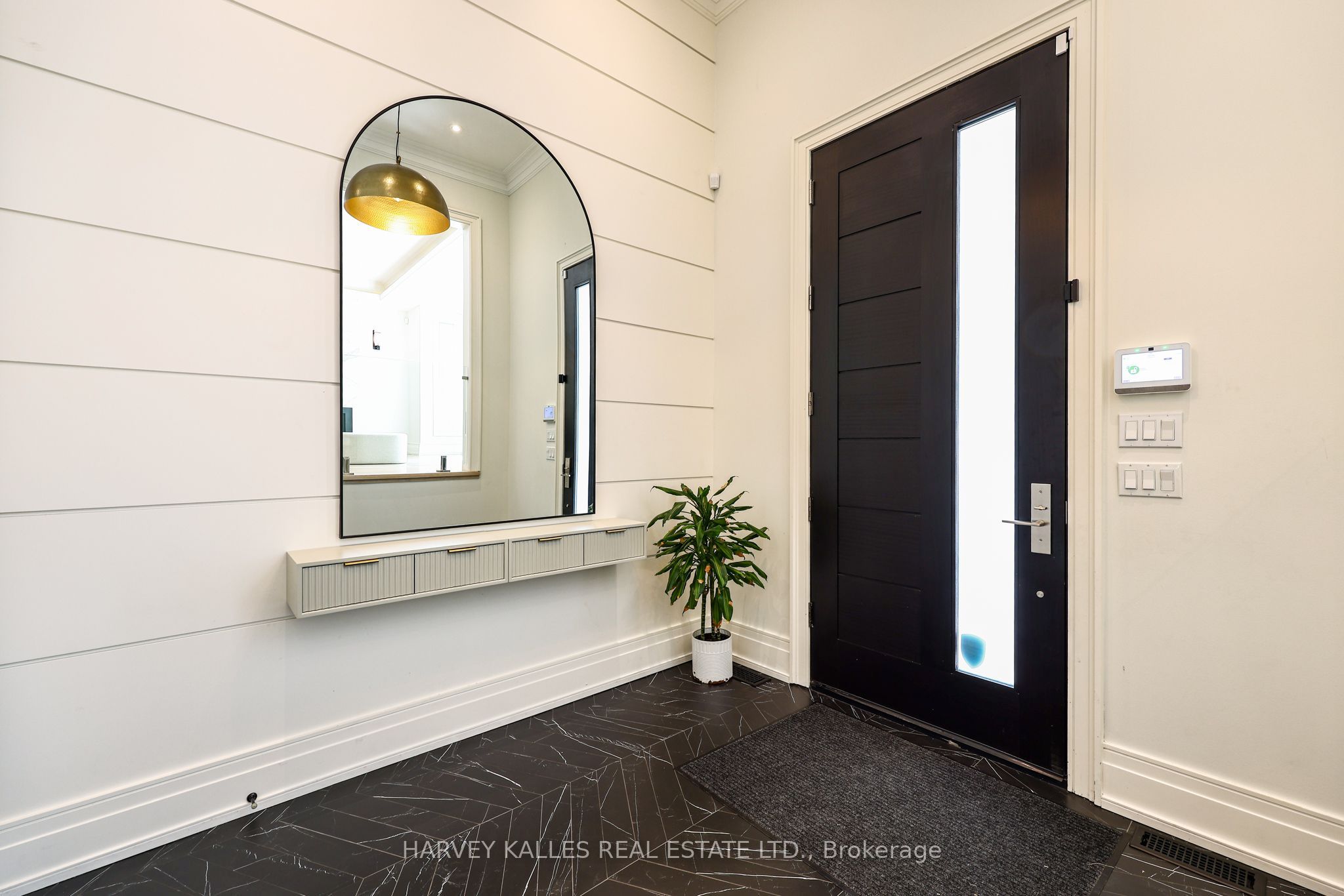 42 Carmichael Avenue, Toronto, ON M5M 2W7 photo 2