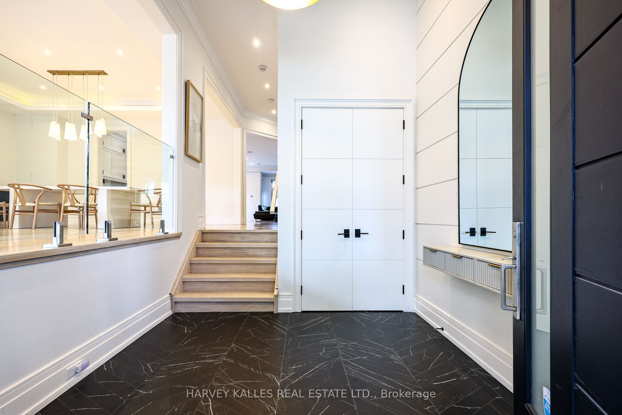 42 Carmichael Avenue, Toronto, ON M5M 2W7 photo 4