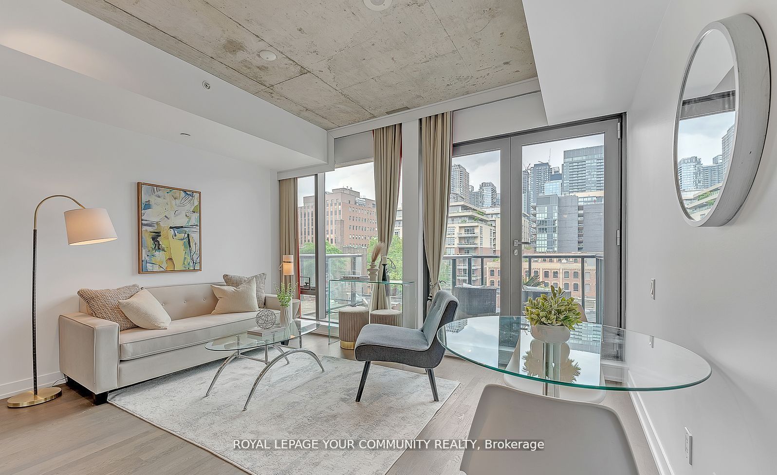 560 King Street W 510, Toronto, ON M5V 1M3 photo 3