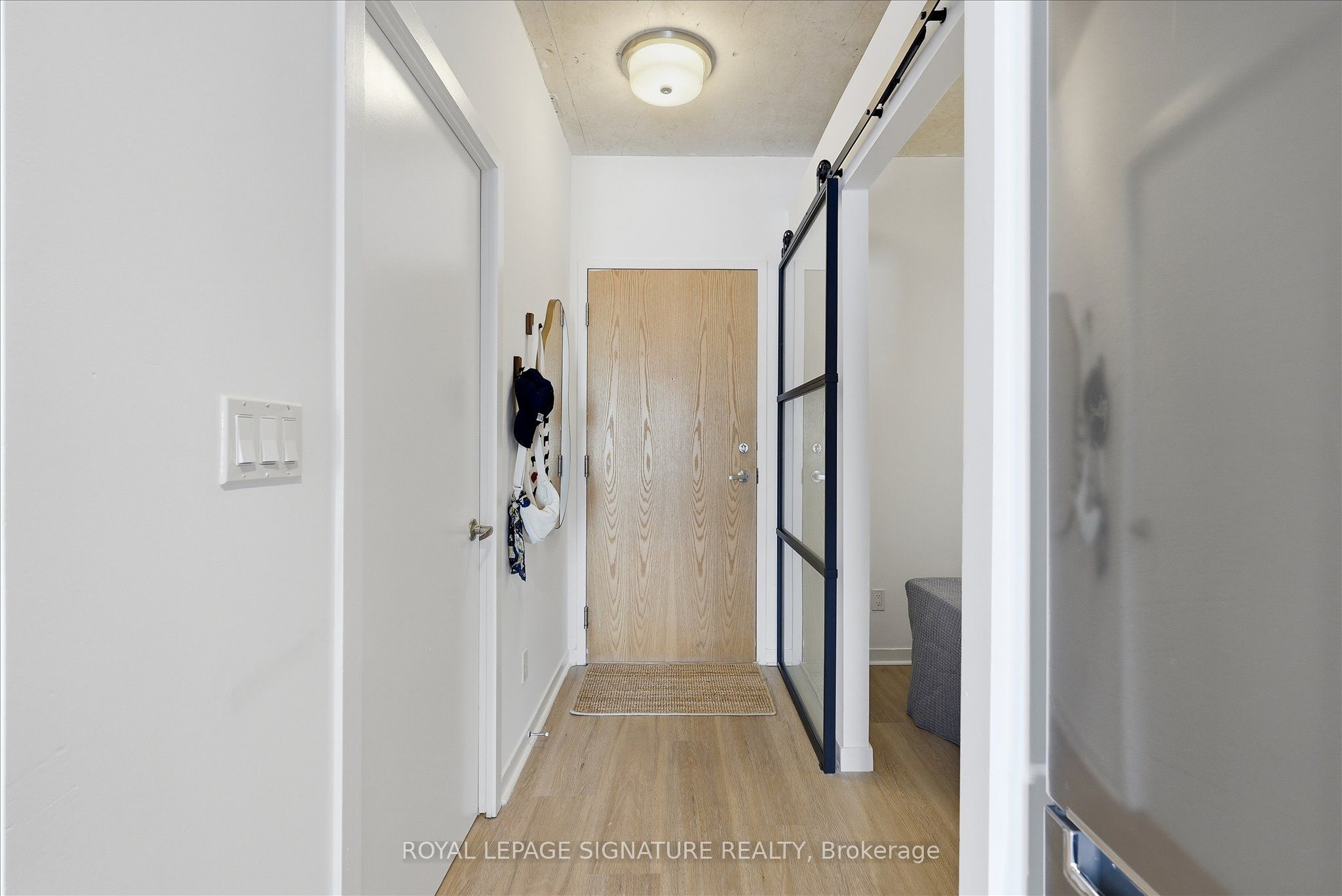 170 Sudbury Street 807, Toronto, ON M6J 0A1 photo 3