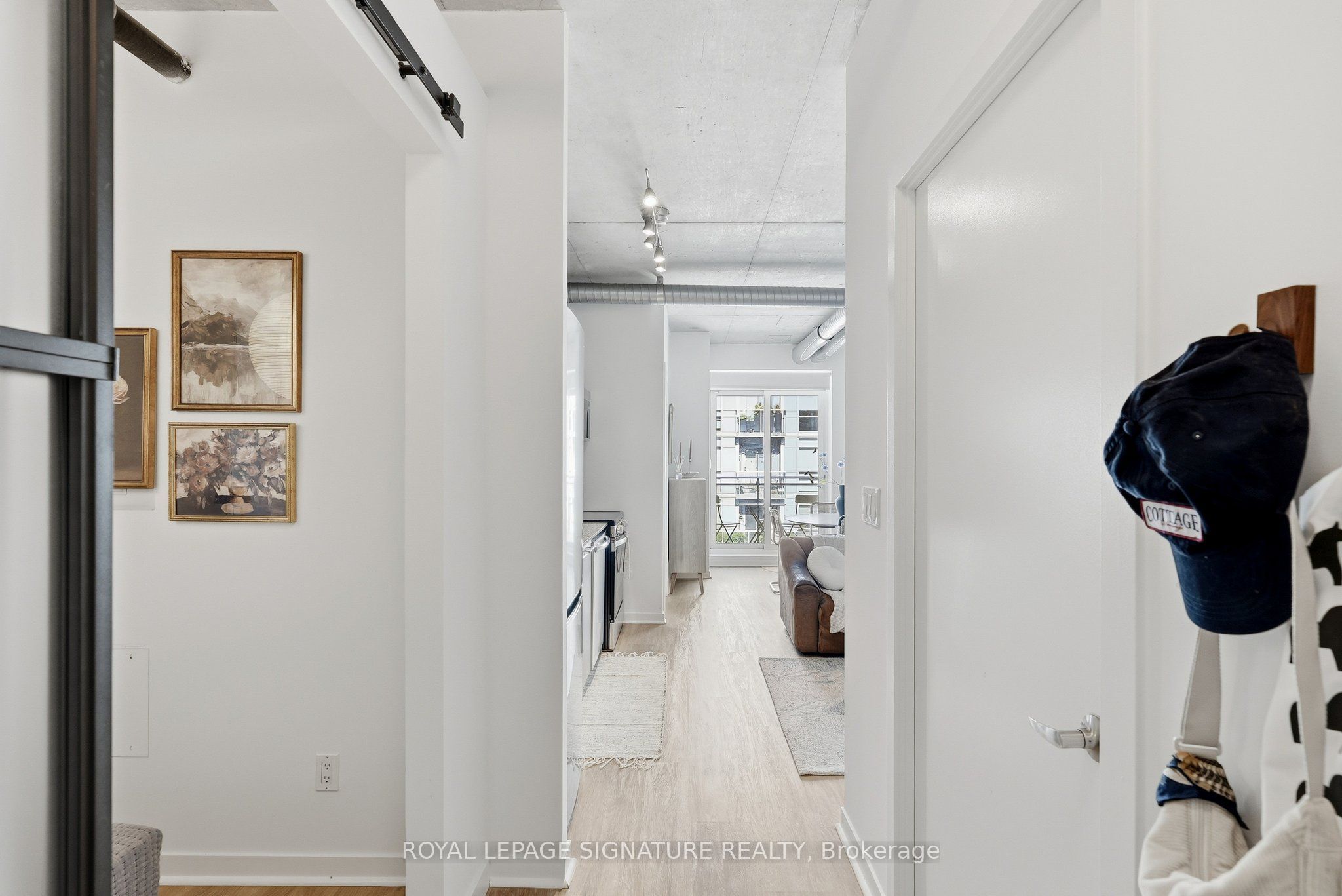 170 Sudbury Street 807, Toronto, ON M6J 0A1 photo 4