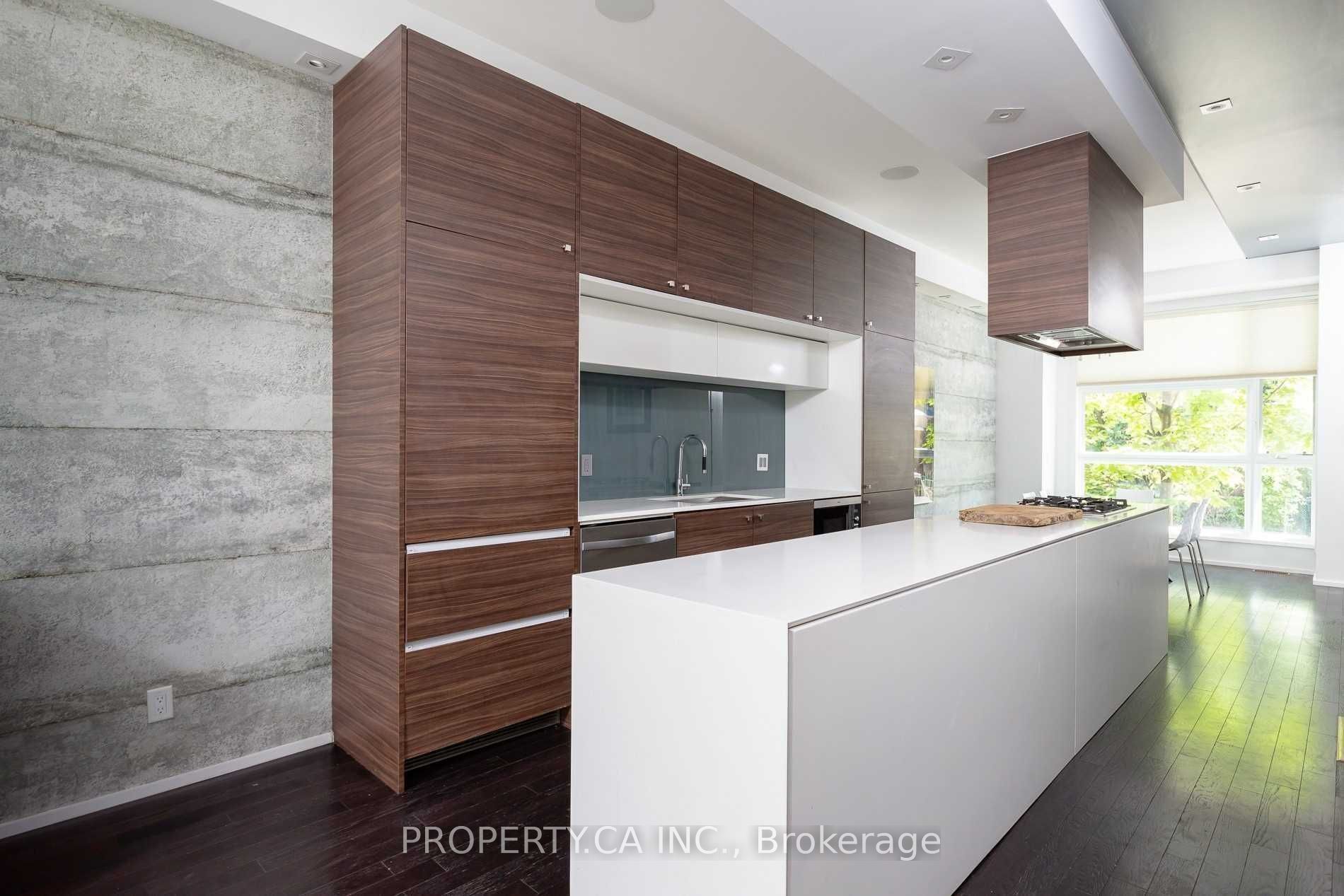 238 Manning Avenue, Toronto, ON M6J 2K7 photo 5