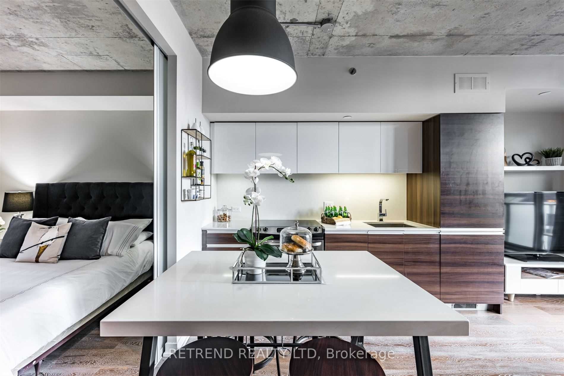 8 Gladstone Avenue 413, Toronto, ON M6J 0B3 photo 3
