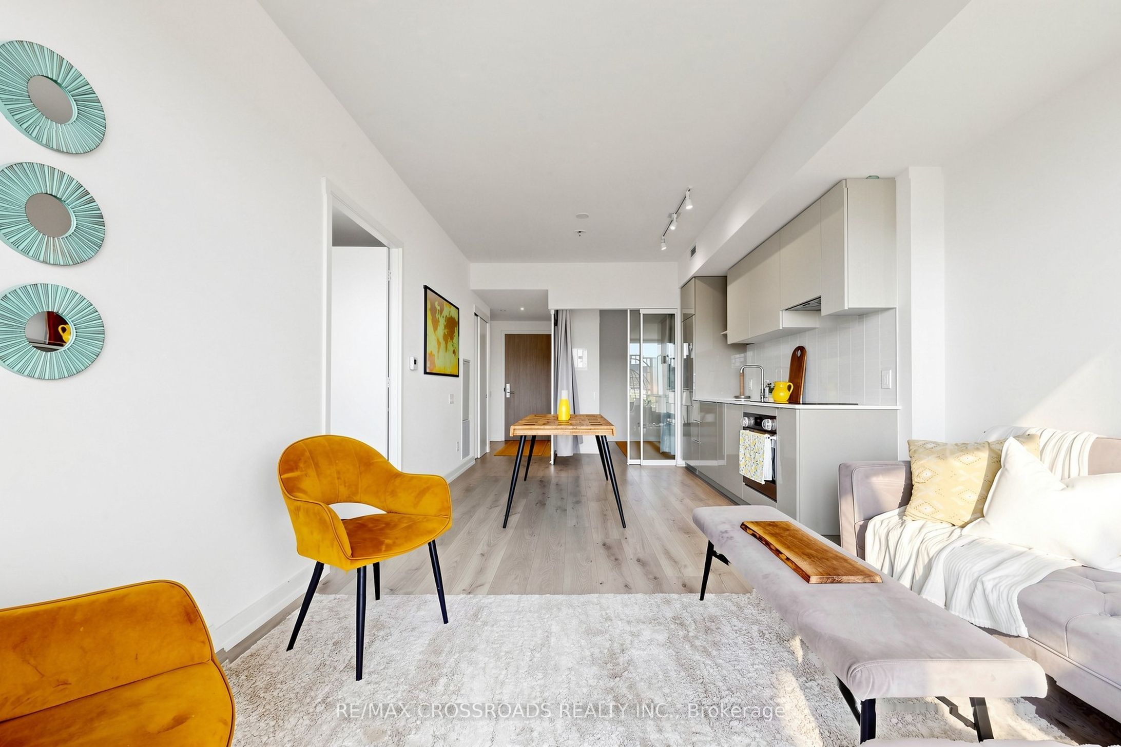 161 Roehampton Ave Apt: 4206 Avenue, Toronto, ON M4P 0C8 photo 5